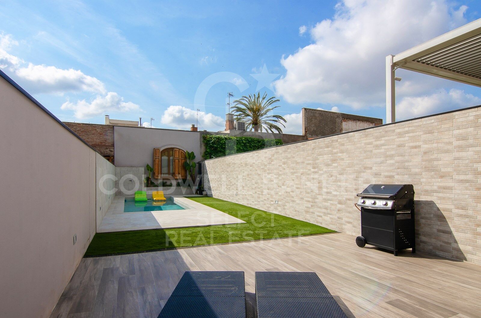 Hus i Sabadell, Barcelona, Spanien 3 sovrum, 347 kvm. Nr. 178584