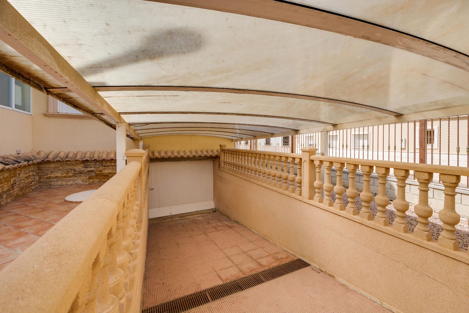 Villa i Hurchillo, Alicante, Spanien 7 sovrum, 737 kvm. Nr. 114635