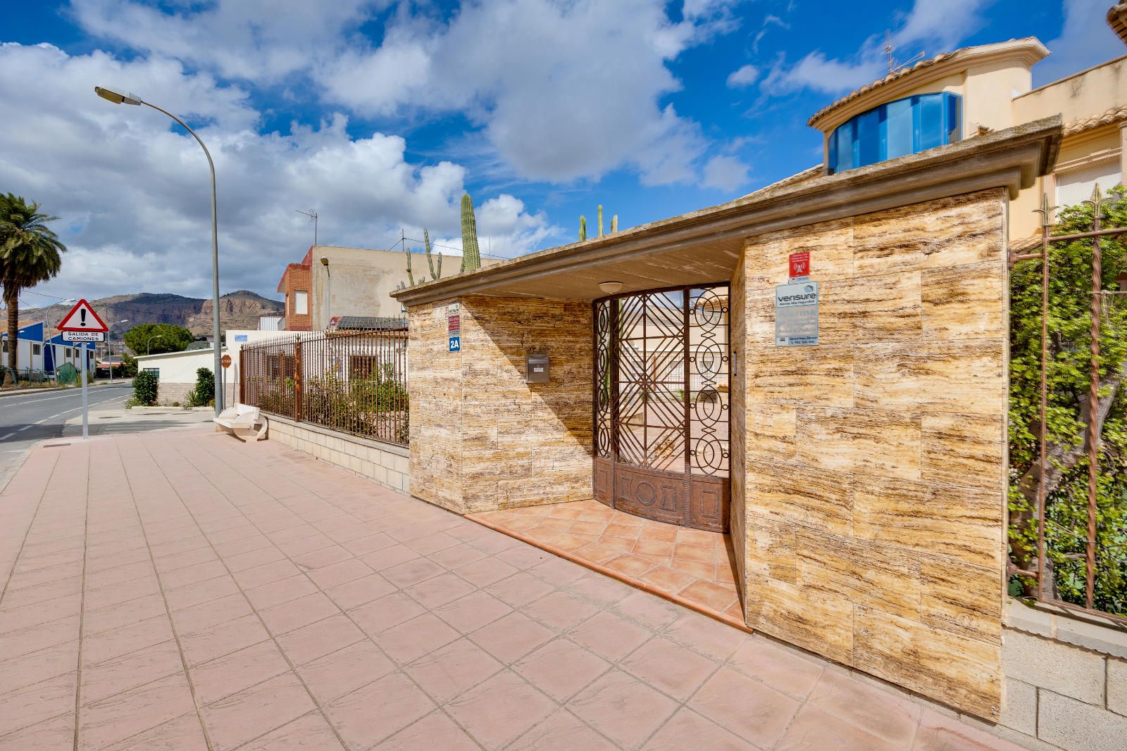 Villa i Hurchillo, Alicante, Spanien 7 sovrum, 737 kvm. Nr. 114635