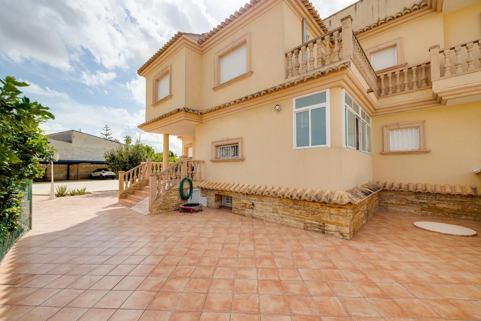 Villa i Hurchillo, Alicante, Spanien 7 sovrum, 737 kvm. Nr. 114635