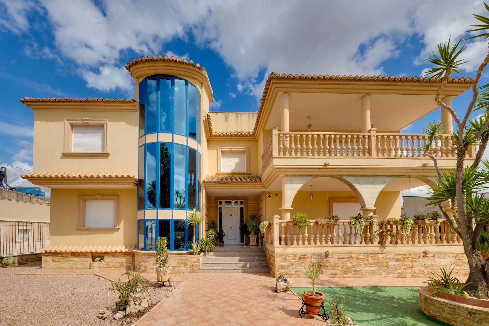 Villa i Hurchillo, Alicante, Spanien 7 sovrum, 737 kvm. Nr. 114635