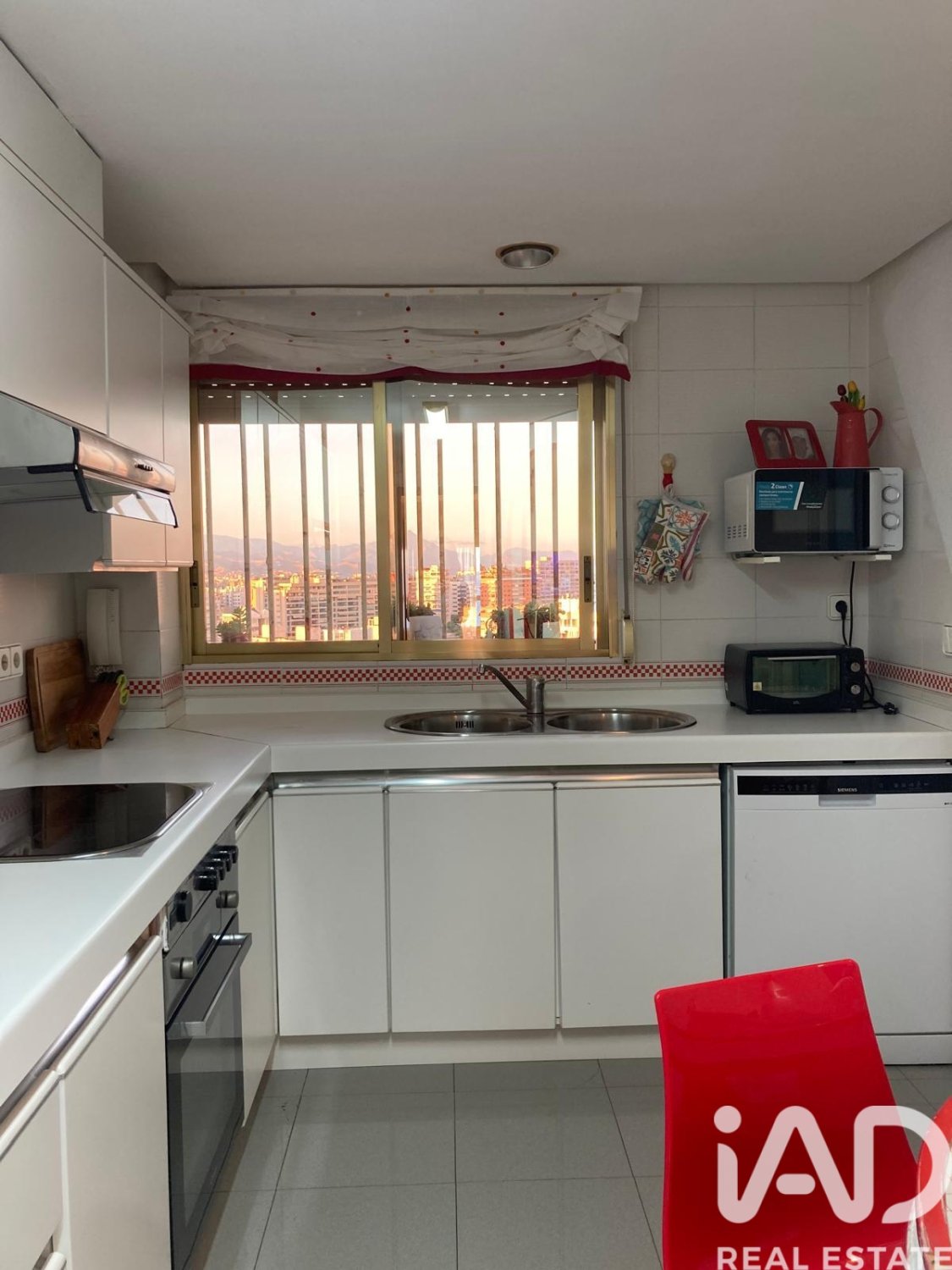 Huoneisto Alicante, Espanja 3 makuuhuonetta, 152 m2 No. 195857