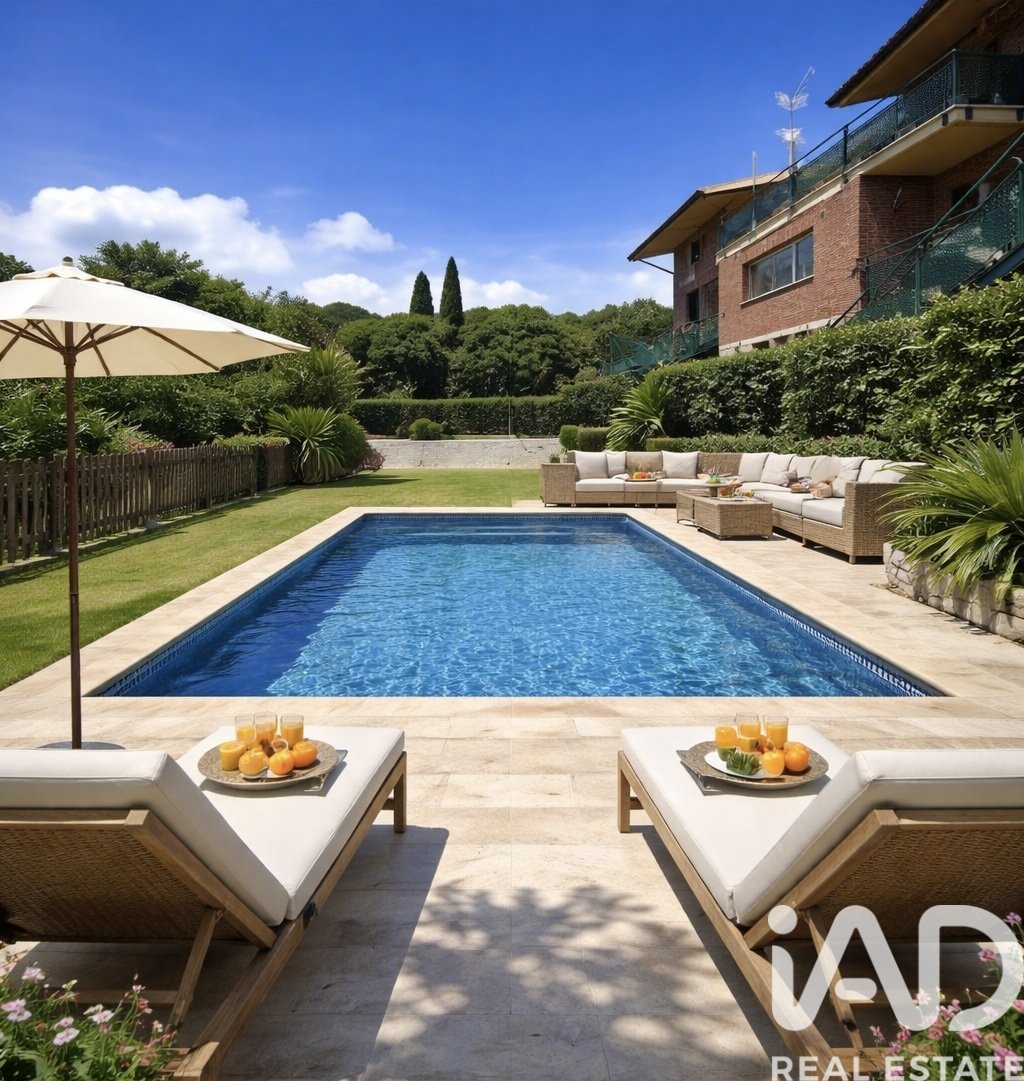 Talo Sant Vicenc De Montalt, Barcelona, Espanja 7 makuuhuonetta, 531 m2 No. 195860