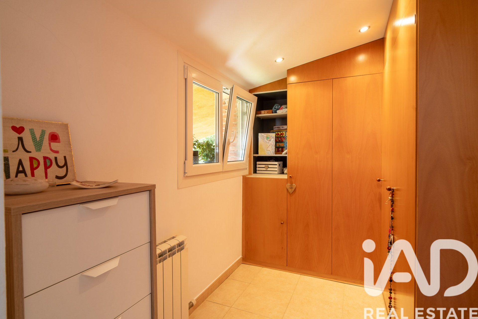 Talo Sant Vicenc De Montalt, Barcelona, Espanja 7 makuuhuonetta, 531 m2 No. 195860