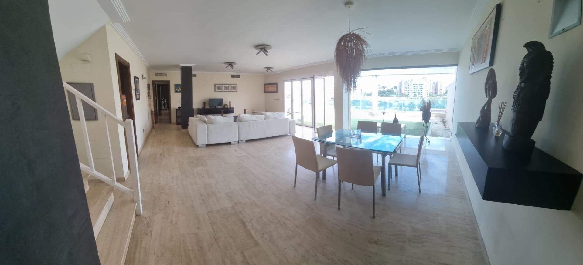 Ático en Alicante, España 3 dormitorios, 260 m2 No. 165571