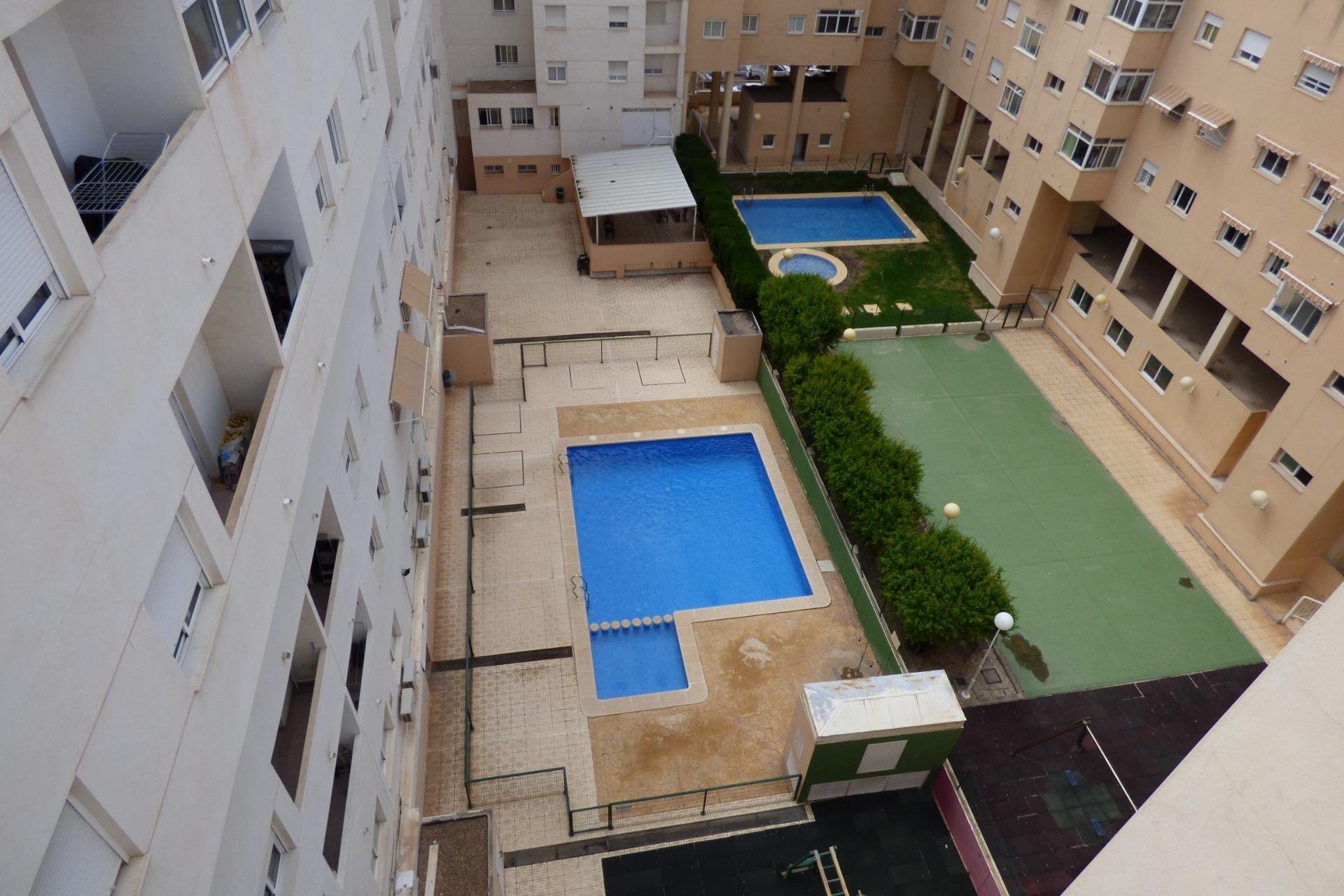 Ático en Alicante, España 3 dormitorios, 260 m2 No. 165571