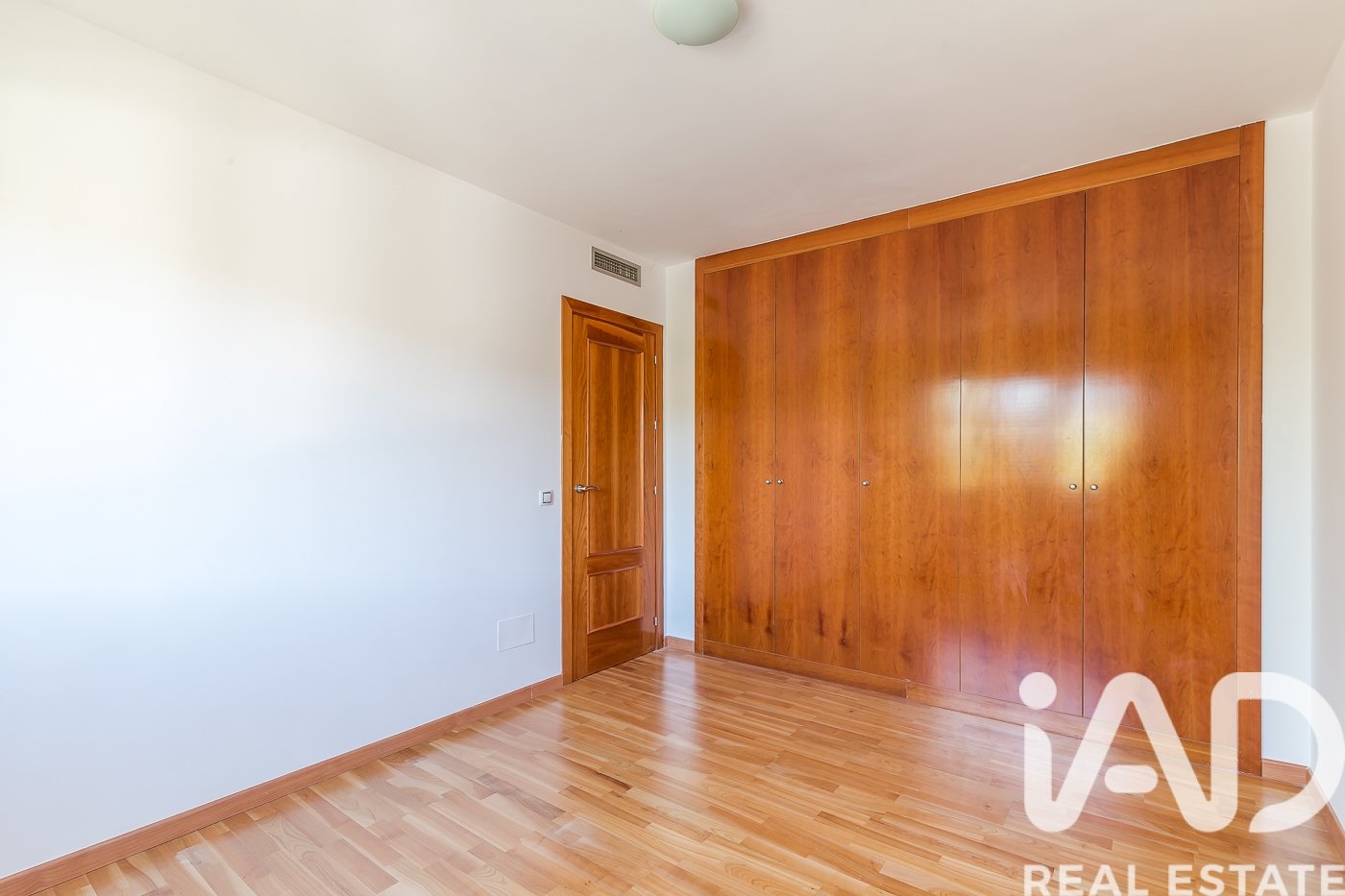 Сasa en Arroyomolinos, Madrid, España 5 dormitorios, 421 m2 No. 188081
