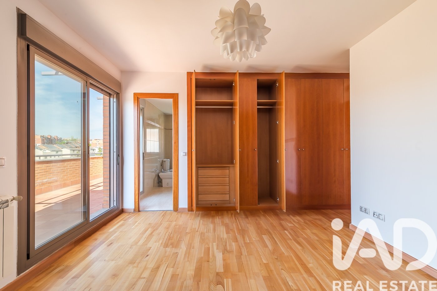 Сasa en Arroyomolinos, Madrid, España 5 dormitorios, 421 m2 No. 188081