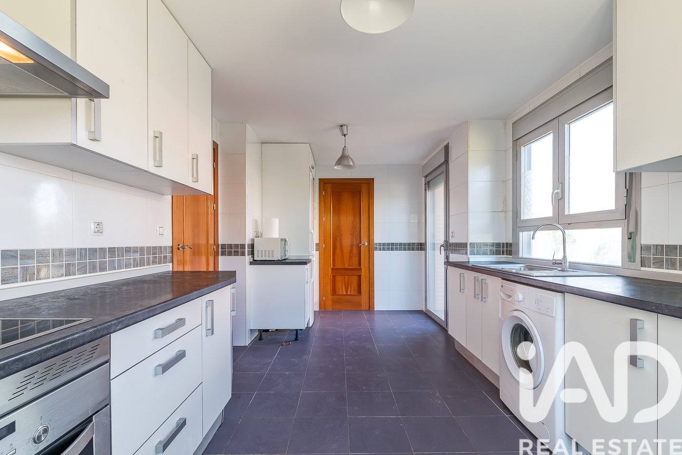 Сasa en Arroyomolinos, Madrid, España 5 dormitorios, 421 m2 No. 188081