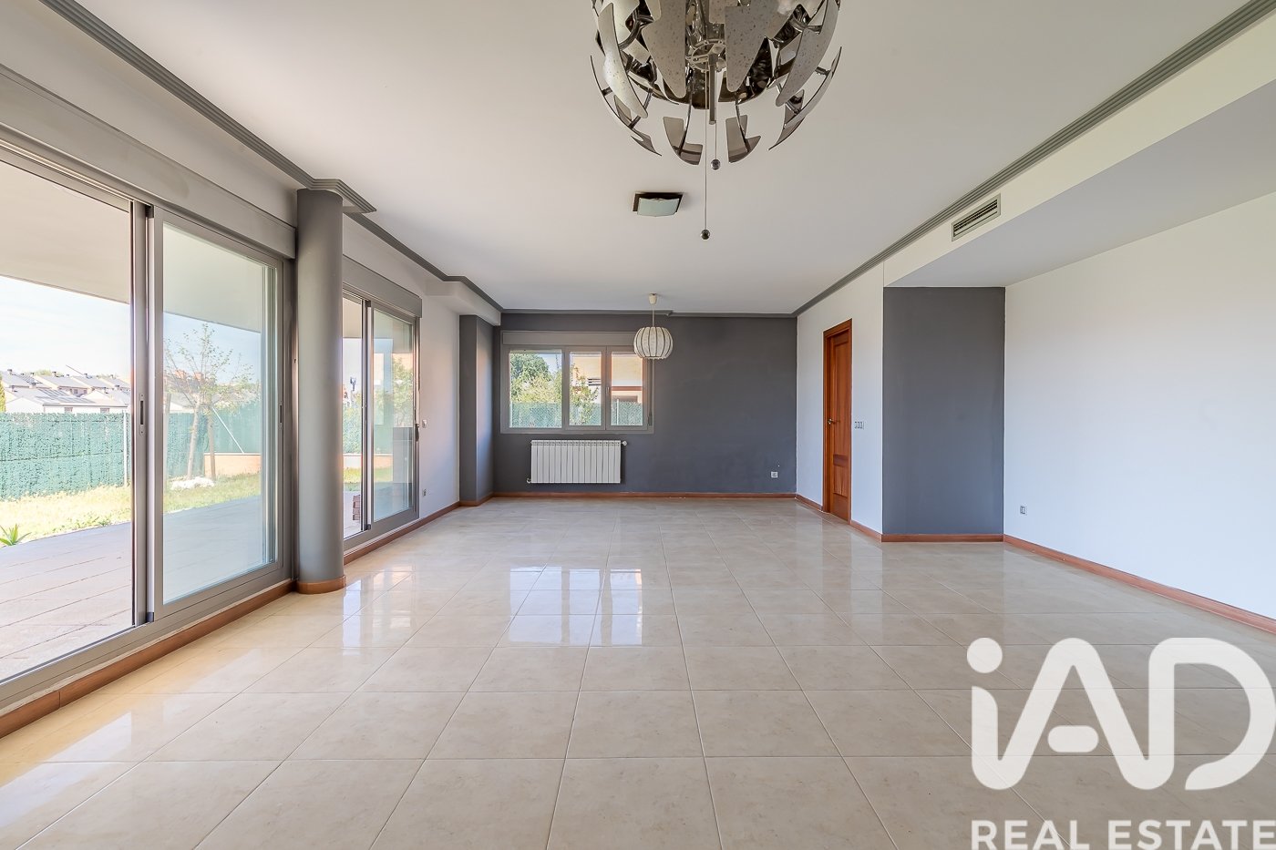 Сasa en Arroyomolinos, Madrid, España 5 dormitorios, 421 m2 No. 188081