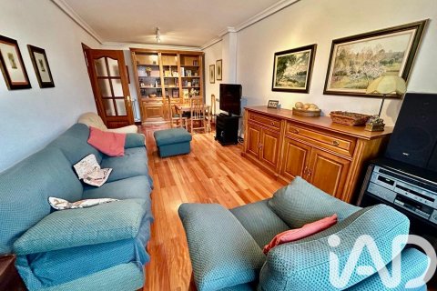 Apartment in La Baneza, Leon, Spain 5 bedrooms, 174 sq.m. No. 185048