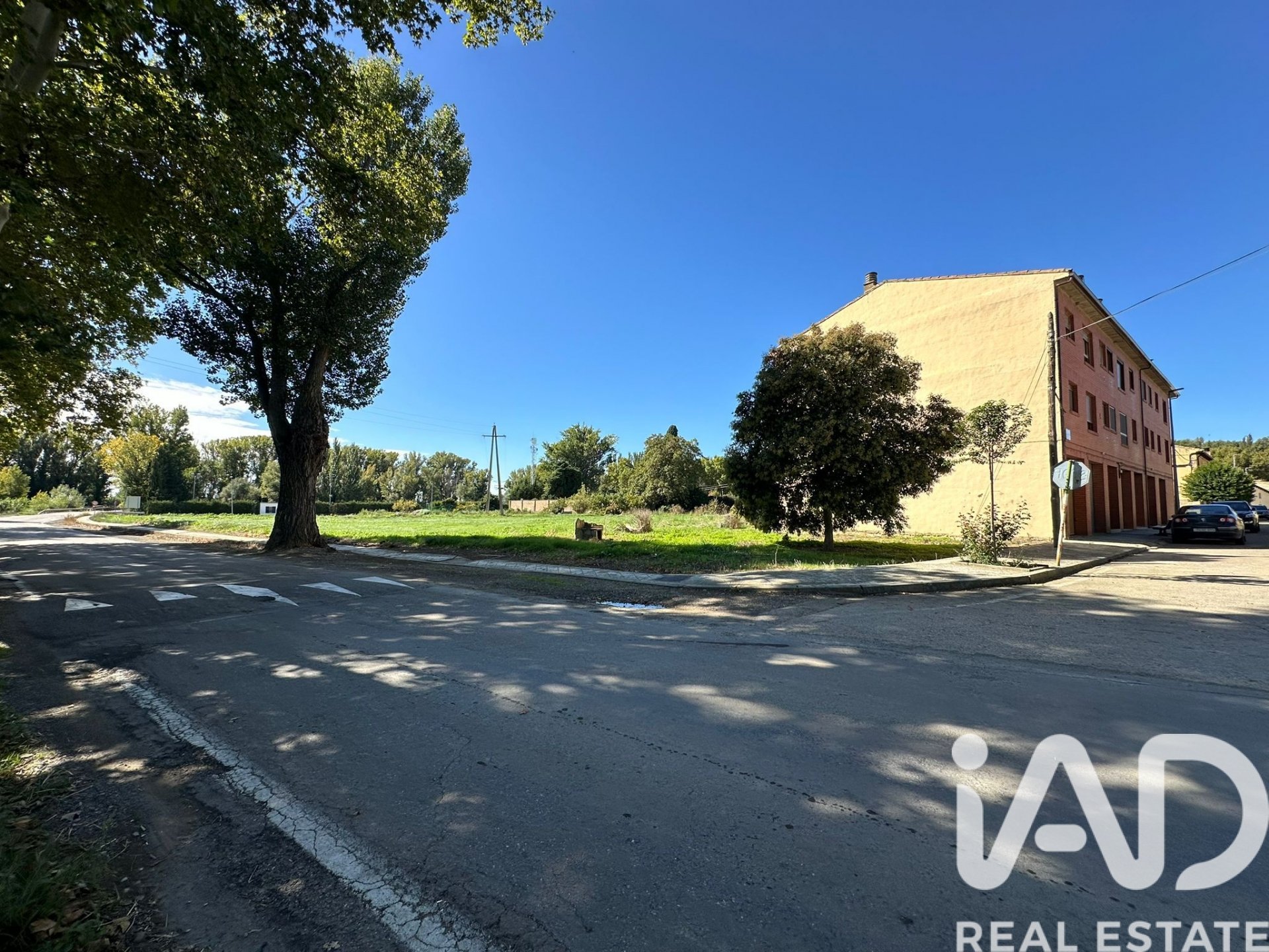 Land plot in Ejea de los Caballeros, Zaragoza, Spain 2356 sq.m. No. 185054