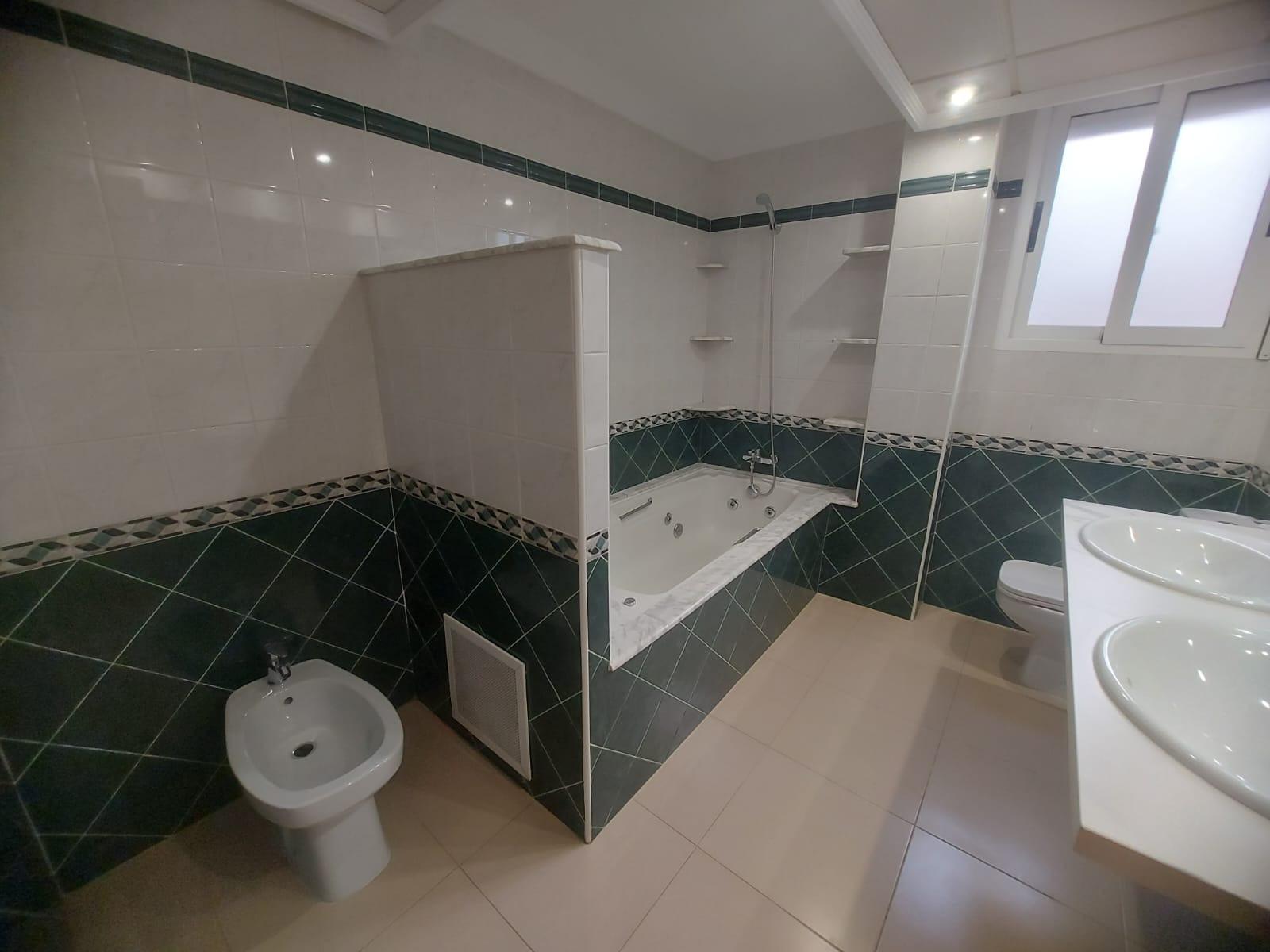 Komerciāls īpašums Orihuela, Alicante, Spānijā 3 istabas, 132 m2 Nr. 168768