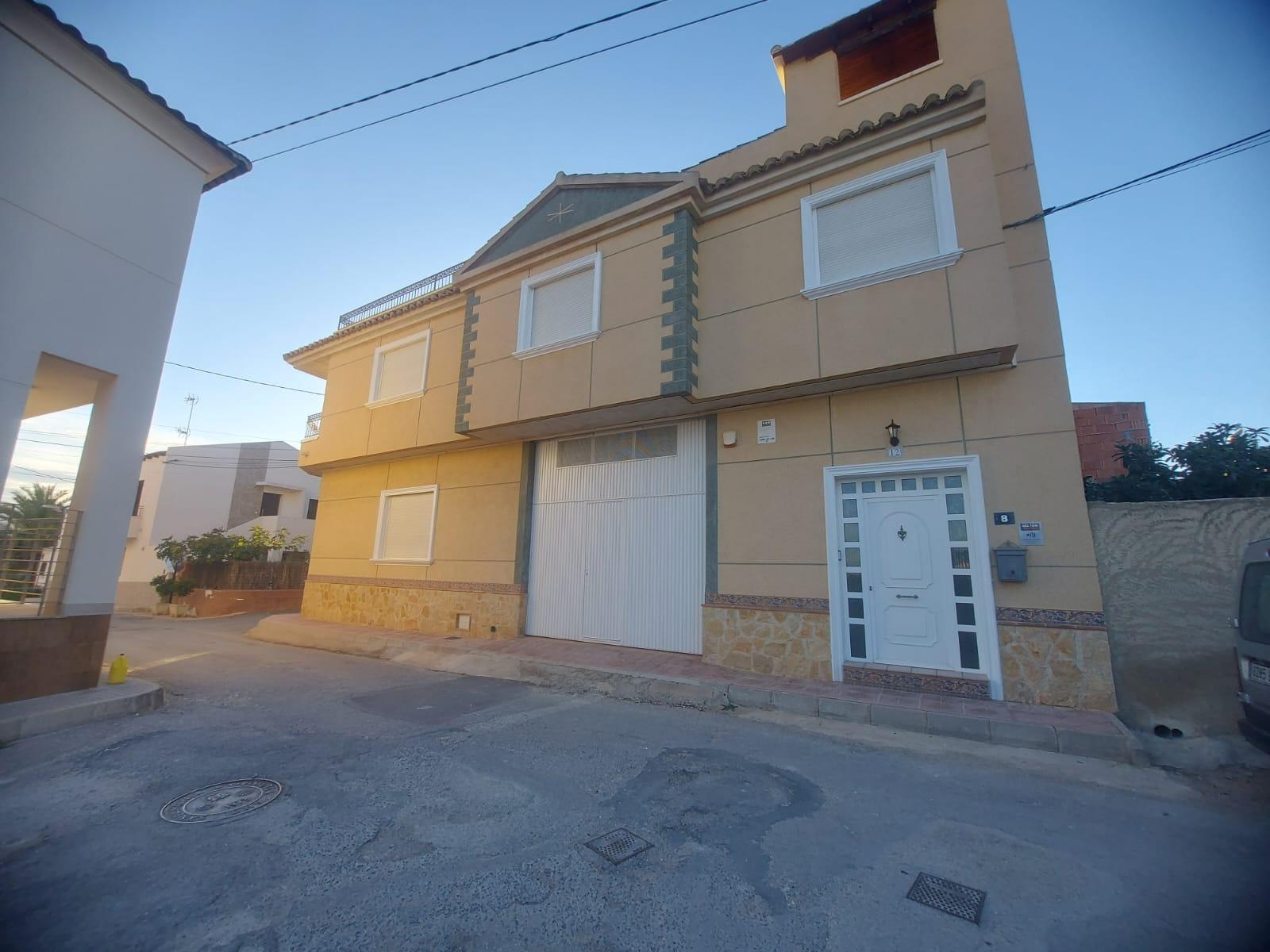 Komerciāls īpašums Orihuela, Alicante, Spānijā 3 istabas, 132 m2 Nr. 168768