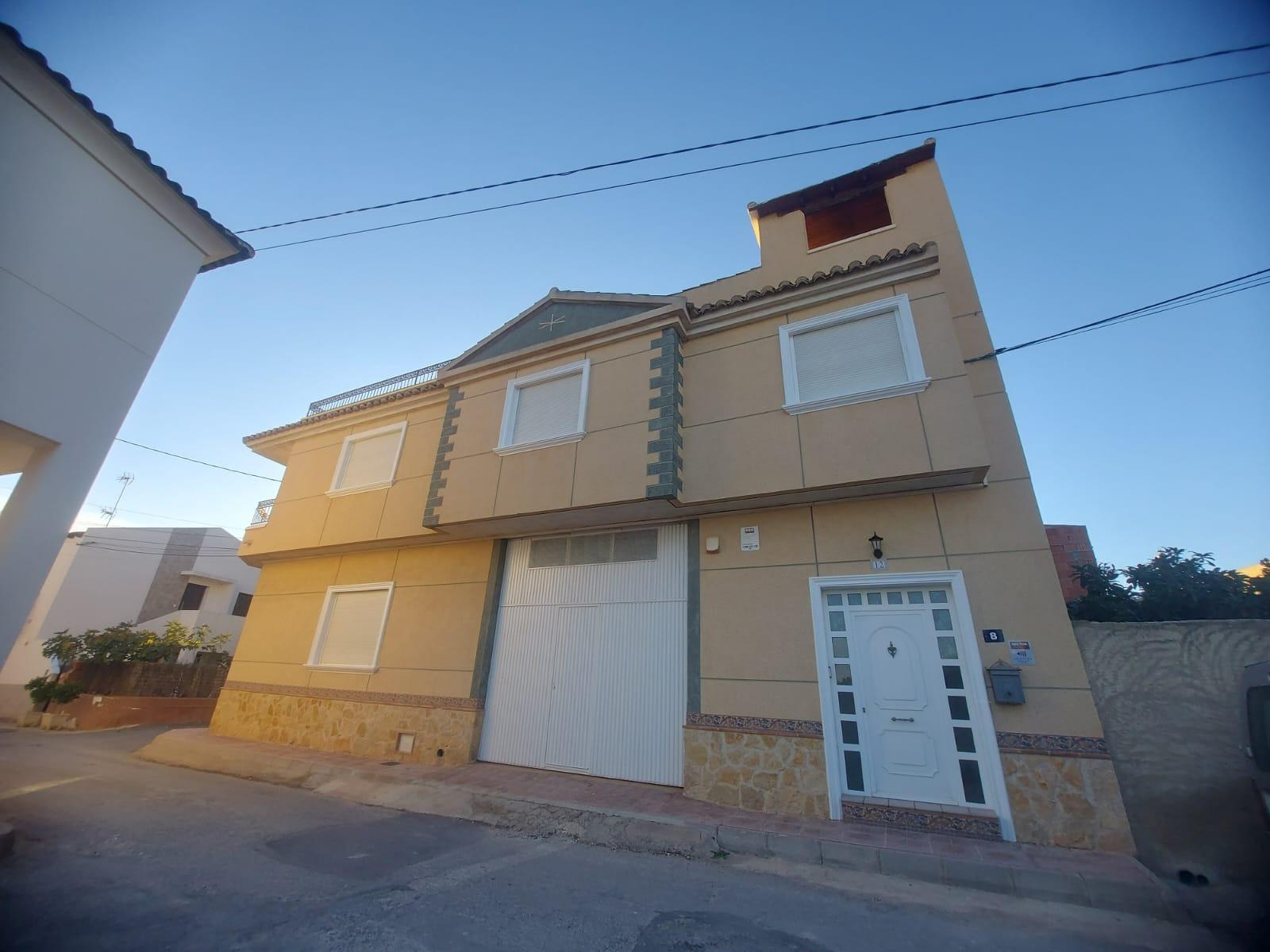 Komerciāls īpašums Orihuela, Alicante, Spānijā 3 istabas, 132 m2 Nr. 168768