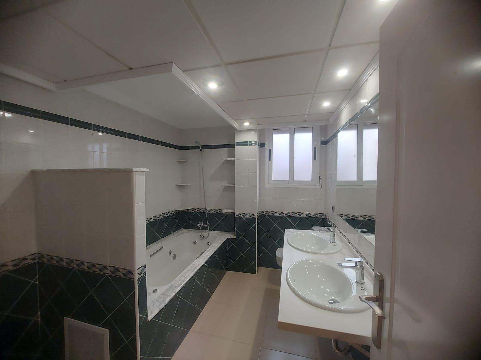 Komerciāls īpašums Orihuela, Alicante, Spānijā 3 istabas, 132 m2 Nr. 168768
