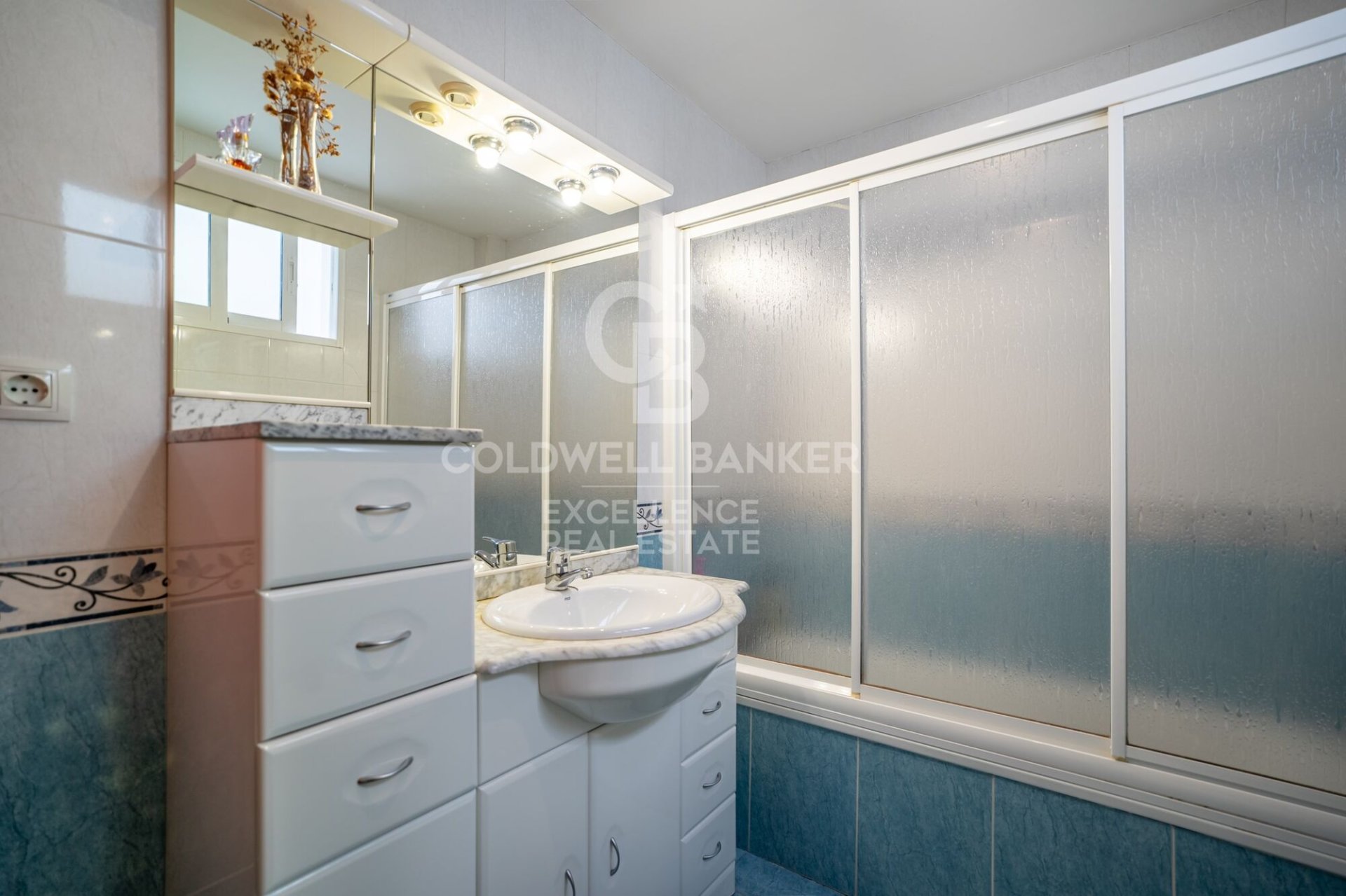 Townhouse in Castellon de la Plana, Castellon, Spain 5 bedrooms, 198 sq.m. No. 157103