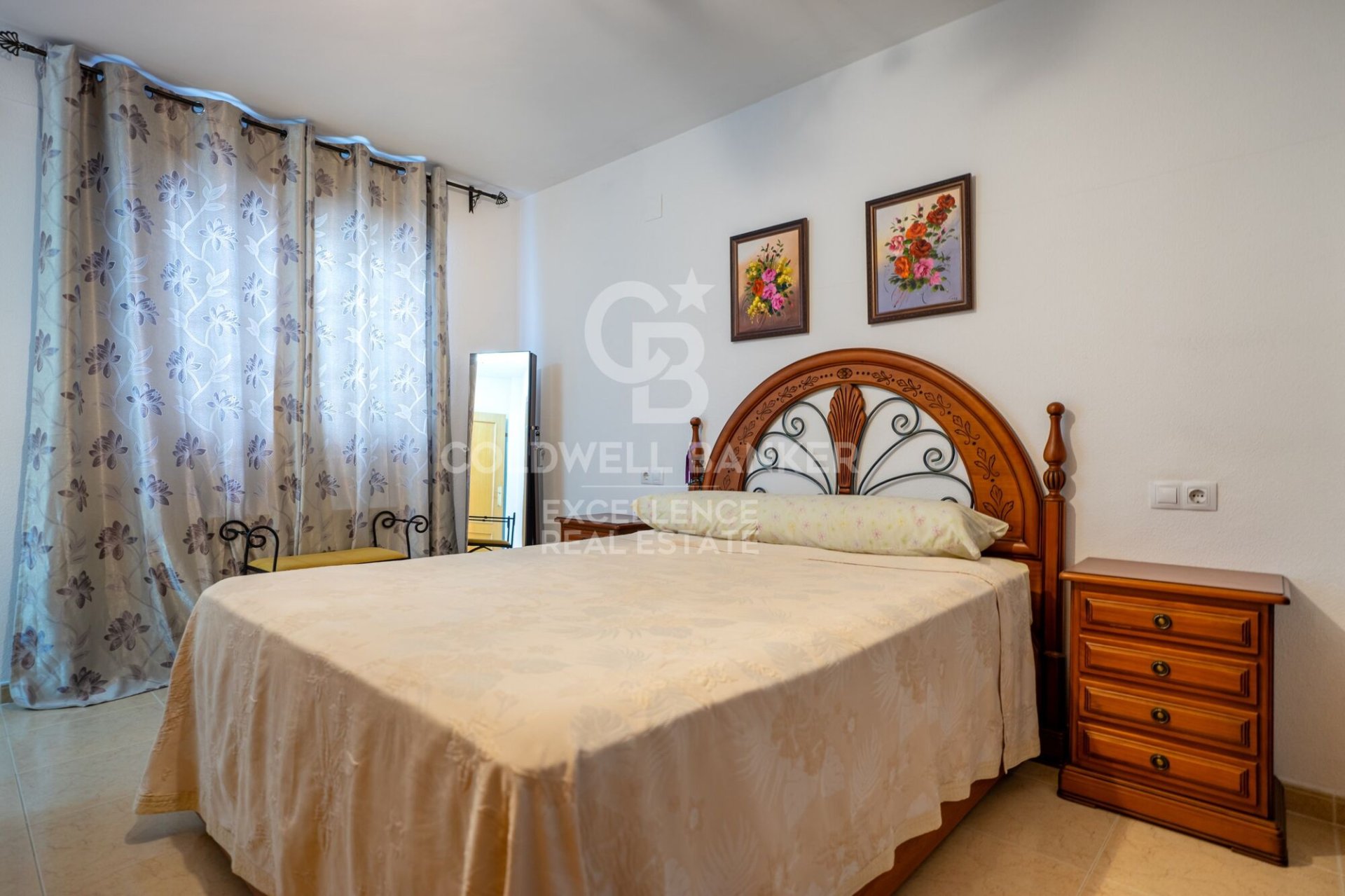 Townhouse in Castellon de la Plana, Castellon, Spain 5 bedrooms, 198 sq.m. No. 157103