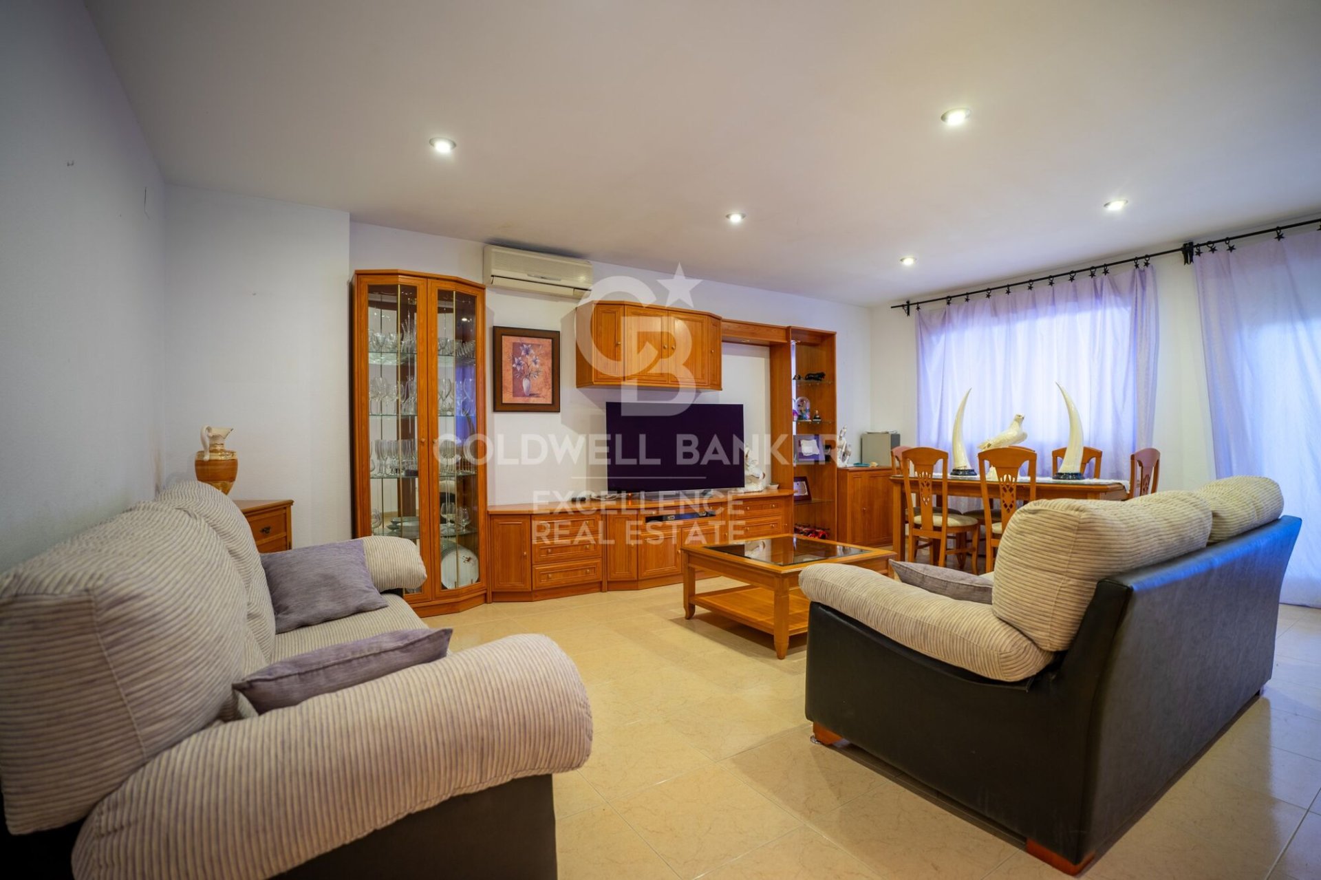 Townhouse in Castellon de la Plana, Castellon, Spain 5 bedrooms, 198 sq.m. No. 157103
