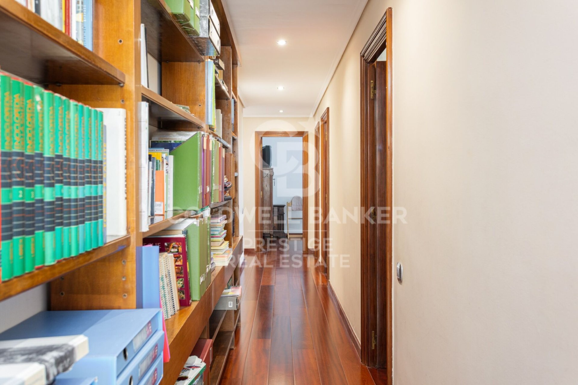 Apartament w Barcelona, Hiszpania 6 sypialni, 228 mkw. nr 157104