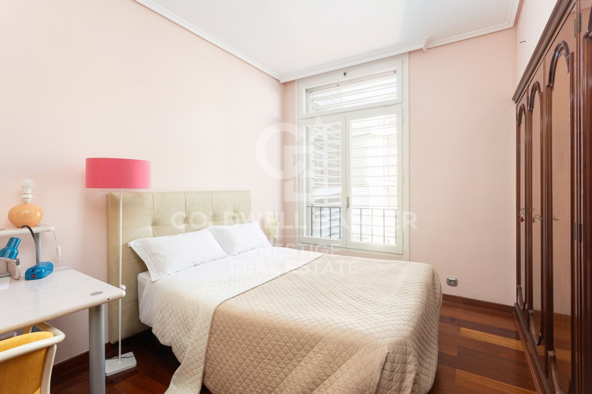 Apartament w Barcelona, Hiszpania 6 sypialni, 228 mkw. nr 157104