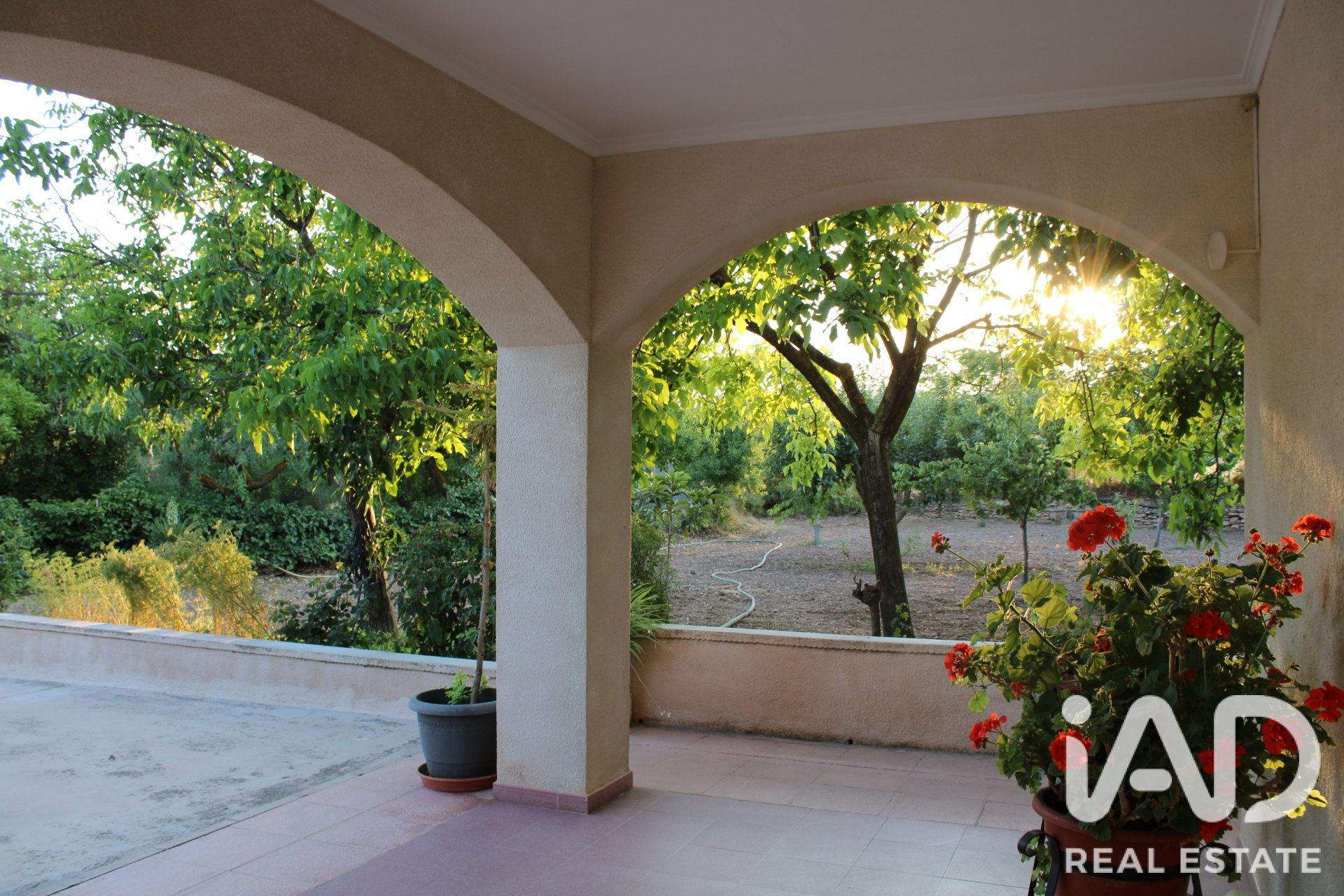 House in Onil, Alicante, Spain 4 bedrooms, 140 sq.m. No. 187901