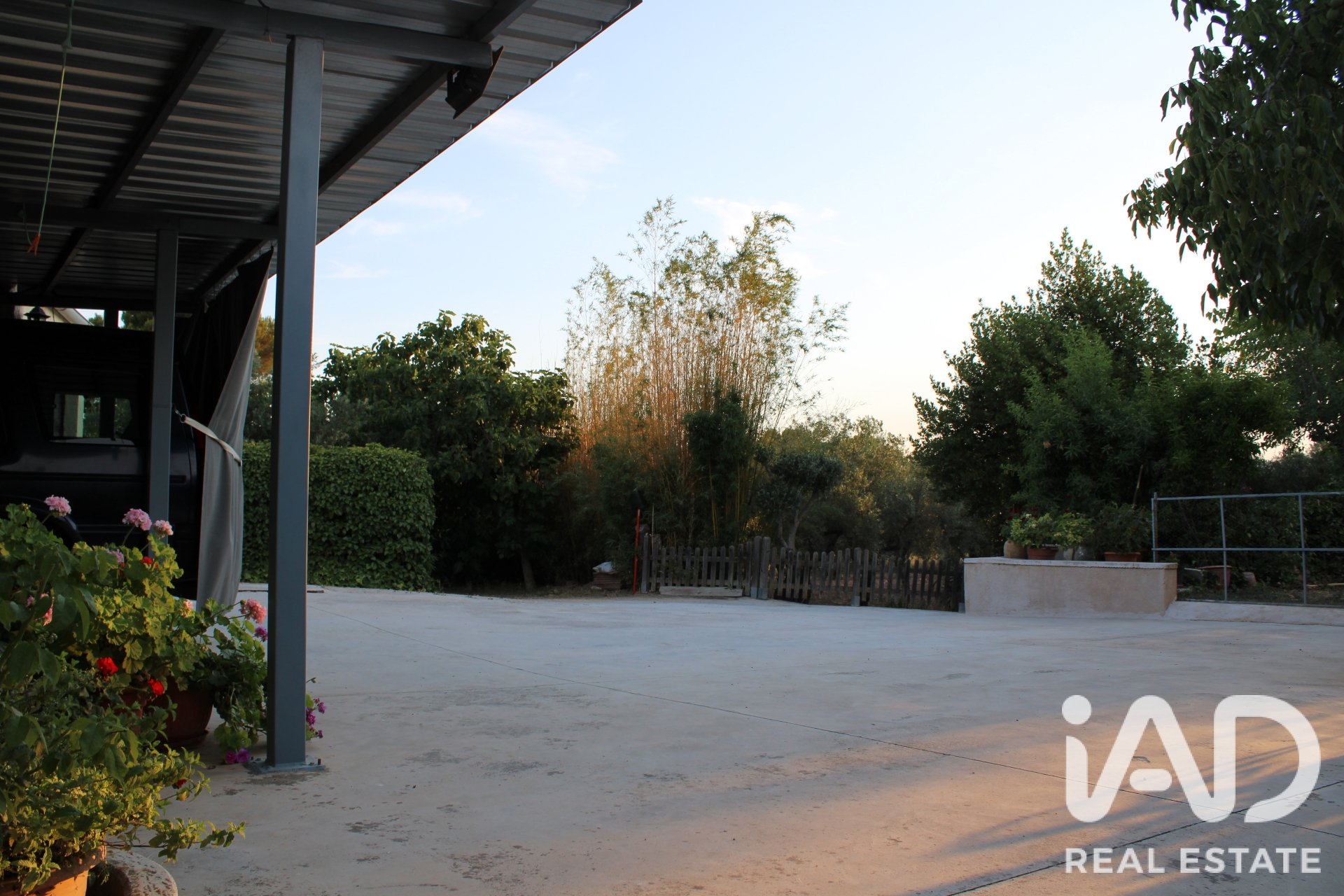 House in Onil, Alicante, Spain 4 bedrooms, 140 sq.m. No. 187901