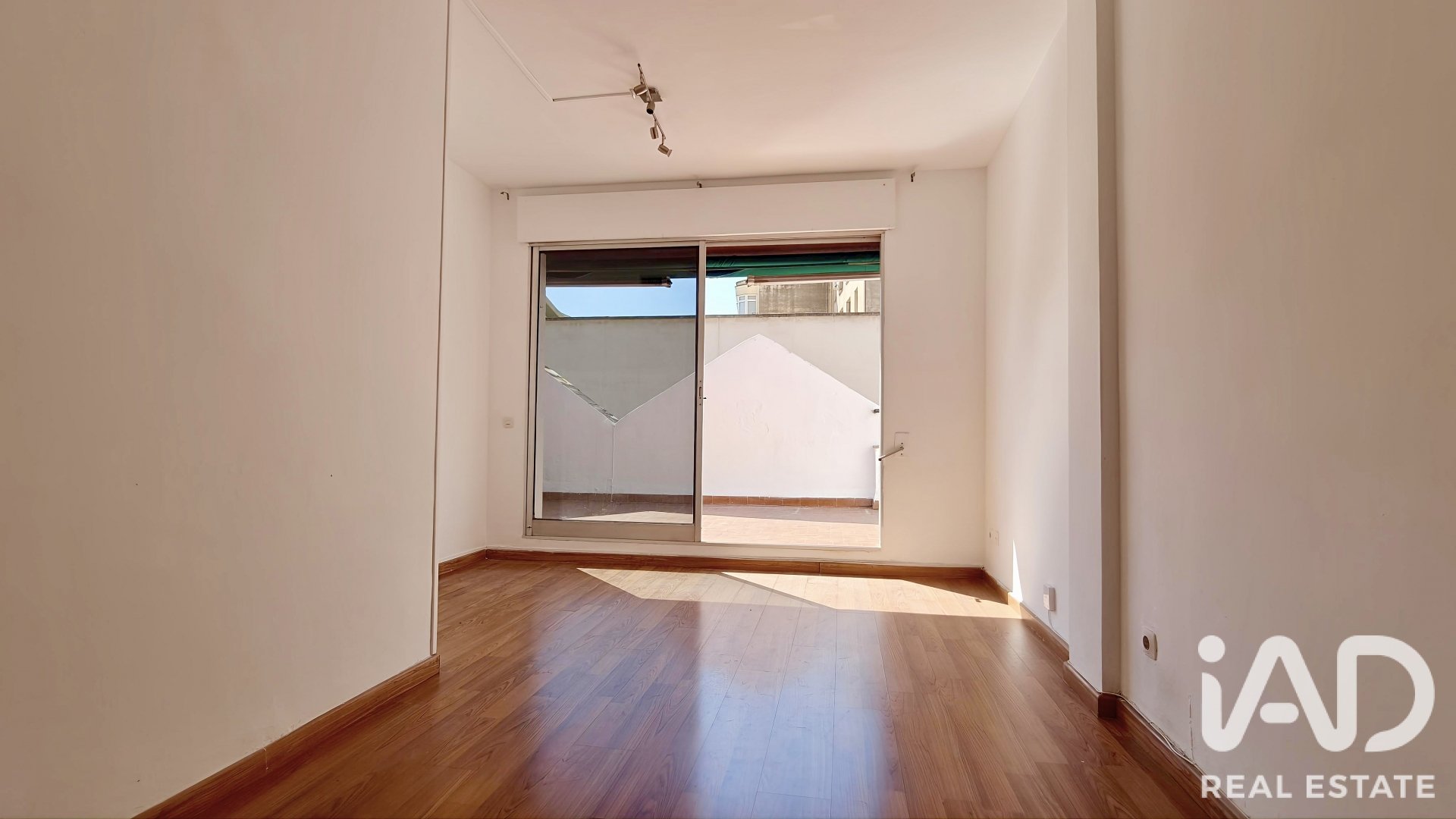 Attico a Barcelona, Spagna 1 camera da letto, 55 mq. N° 188164