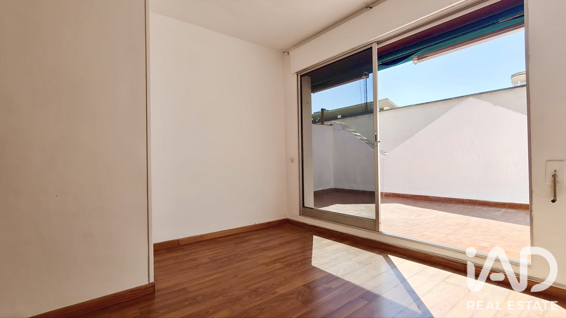 Attico a Barcelona, Spagna 1 camera da letto, 55 mq. N° 188164