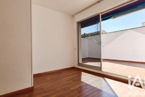 Penthauss Barcelona, Spānijā 1 istaba, 55 m2 Nr. 188164
