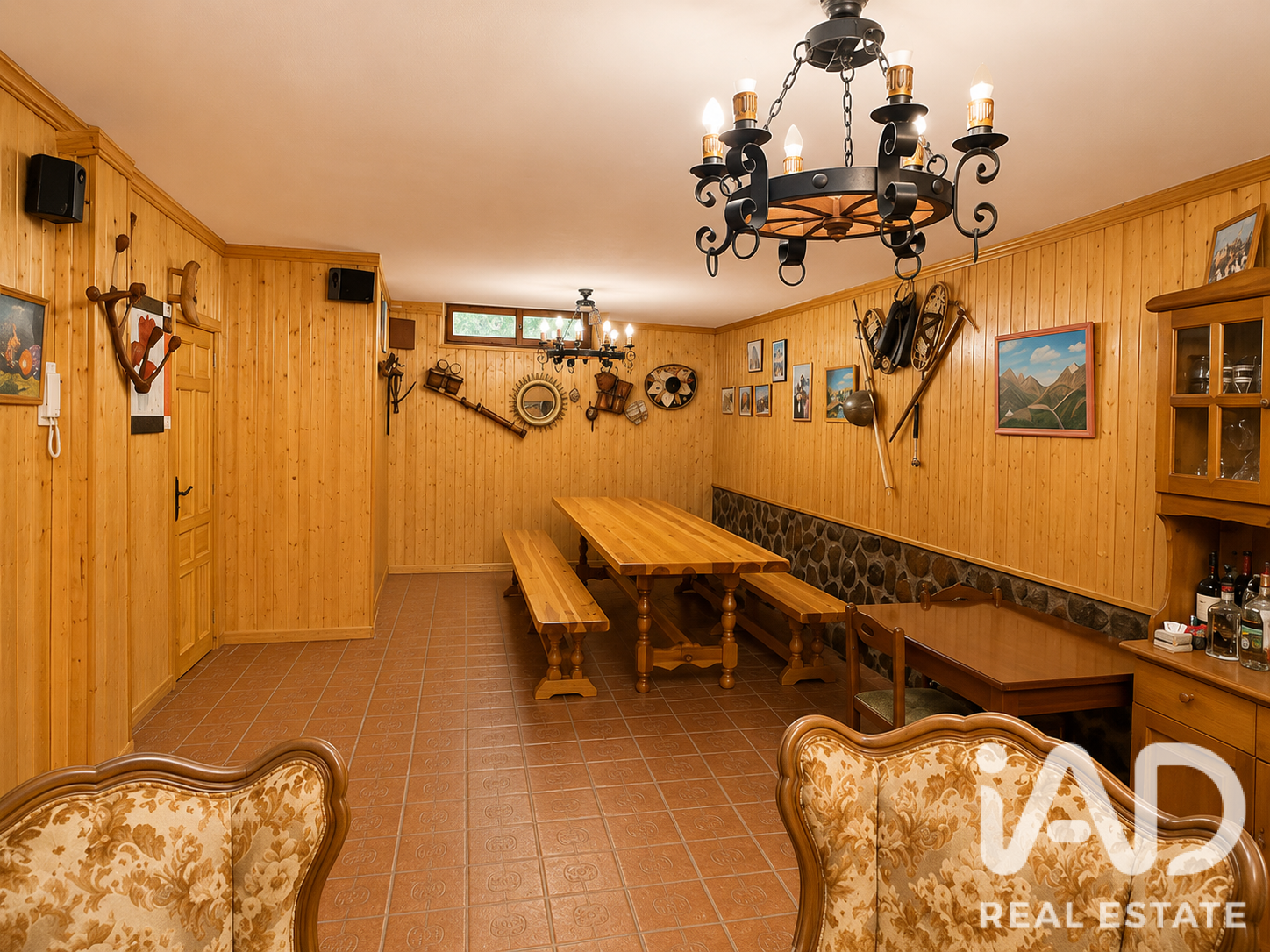 House in Burgos, Spain 6 bedrooms, 330 sq.m. No. 188161