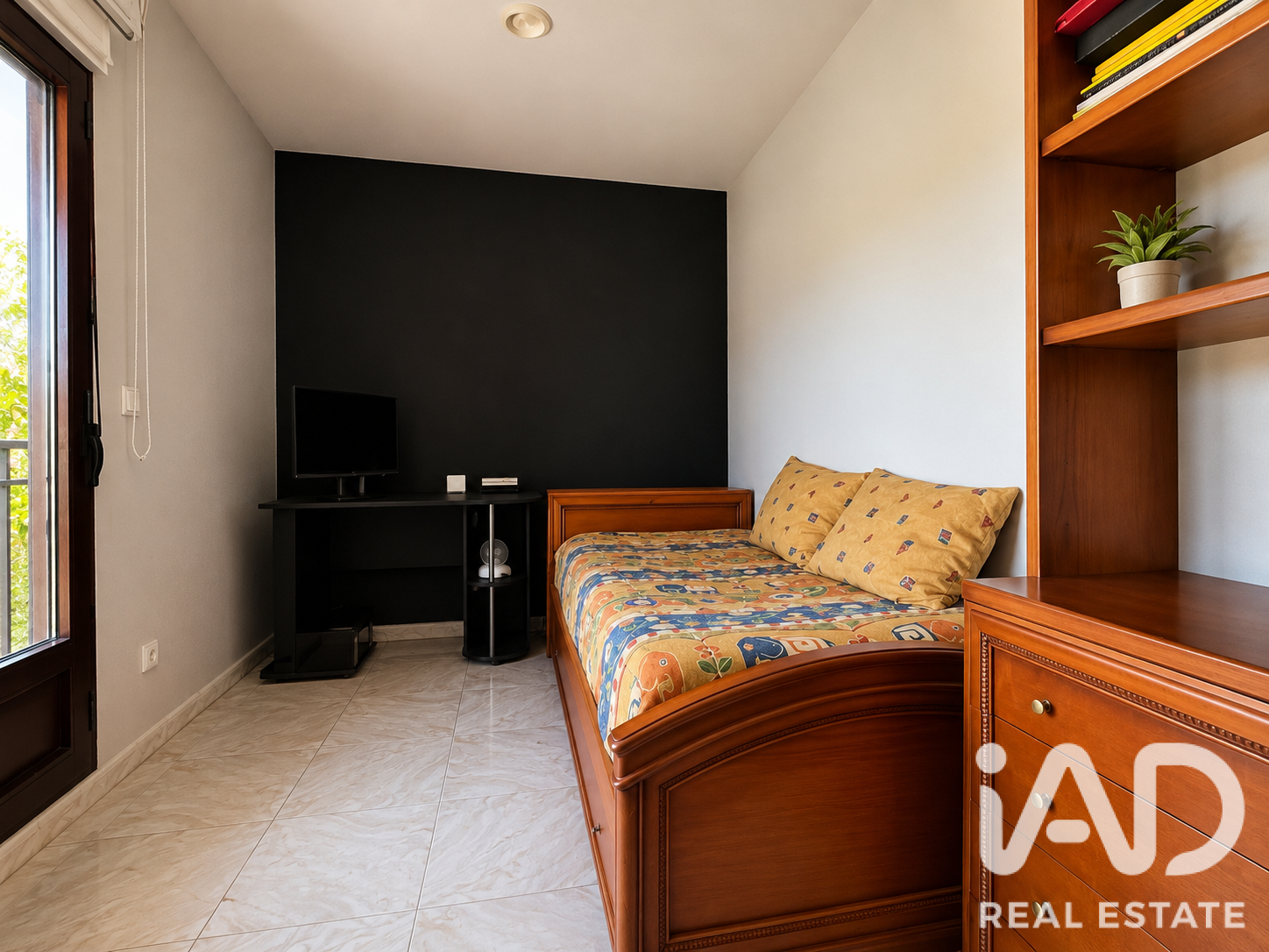 House in Burgos, Spain 6 bedrooms, 330 sq.m. No. 188161
