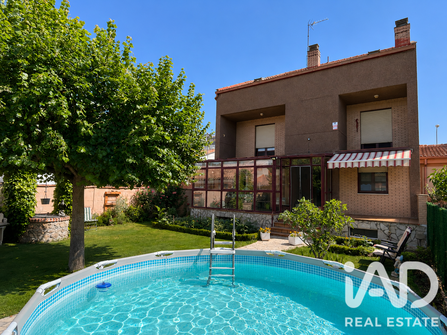 House in Burgos, Spain 6 bedrooms, 330 sq.m. No. 188161