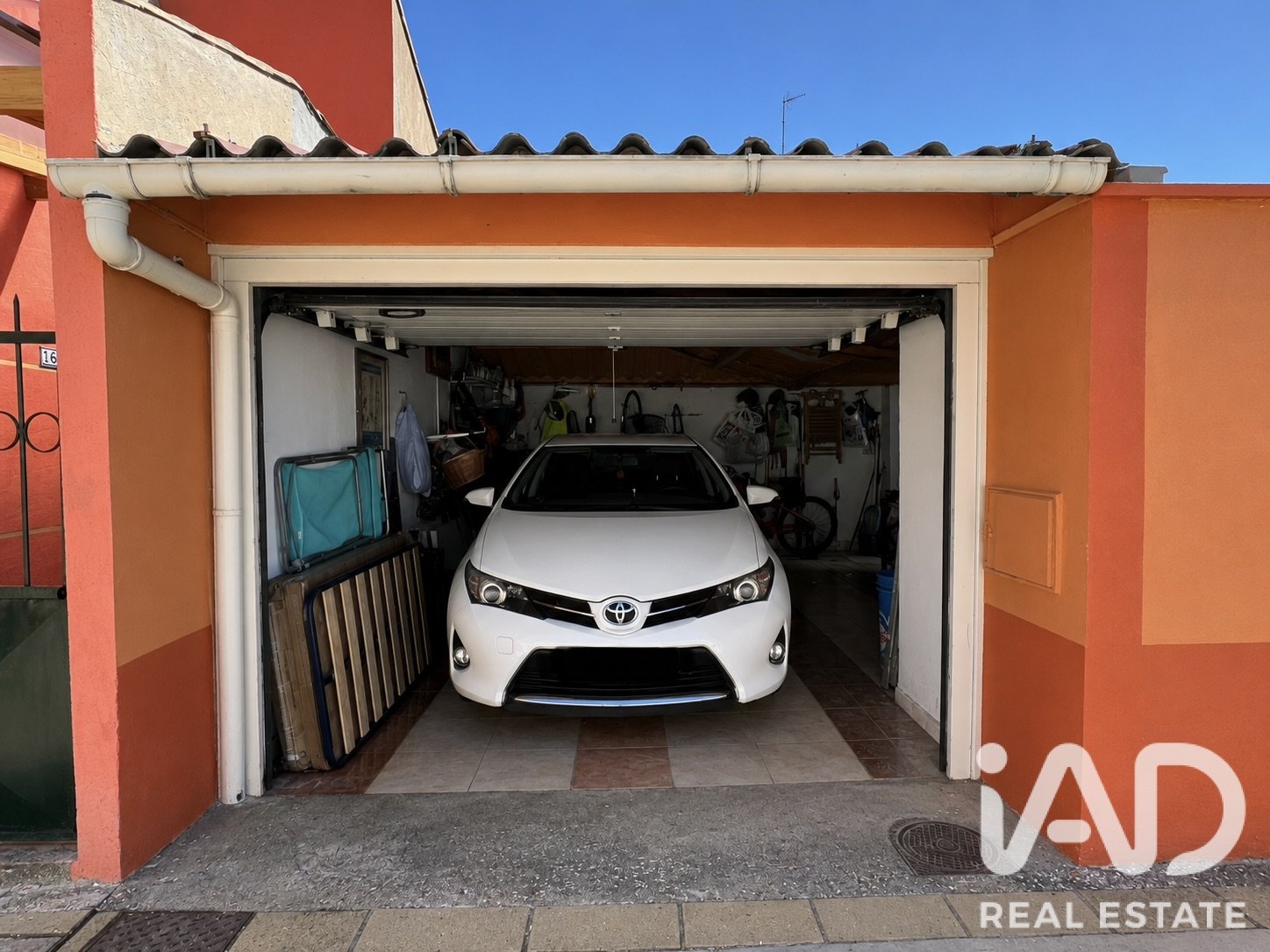 House in Burgos, Spain 6 bedrooms, 330 sq.m. No. 188161
