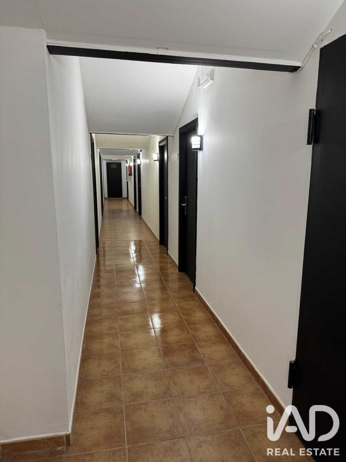 Commercial property in Alp, Girona, Spain 2731 sq.m. No. 188167