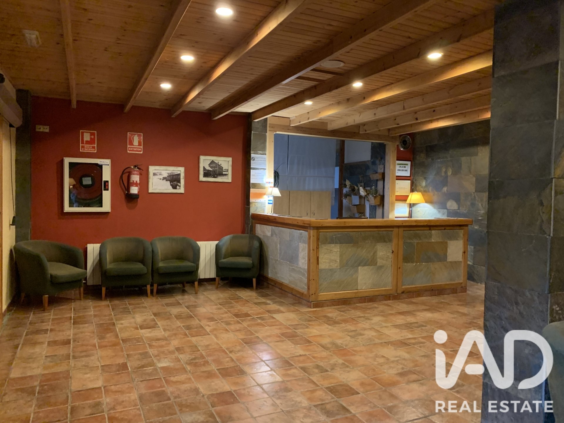 Commercial property in Alp, Girona, Spain 2731 sq.m. No. 188167