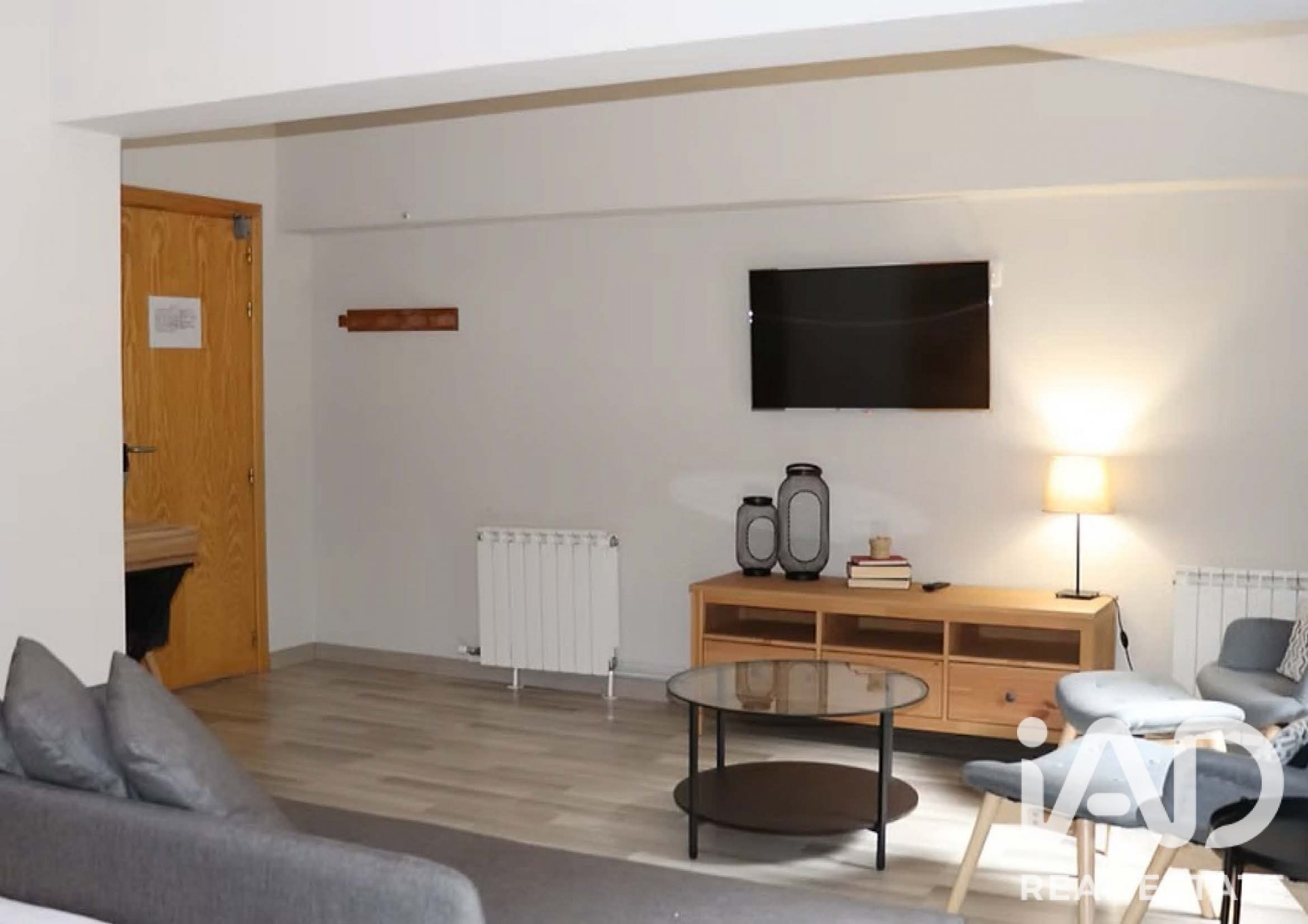 Commercial property in Alp, Girona, Spain 2731 sq.m. No. 188167