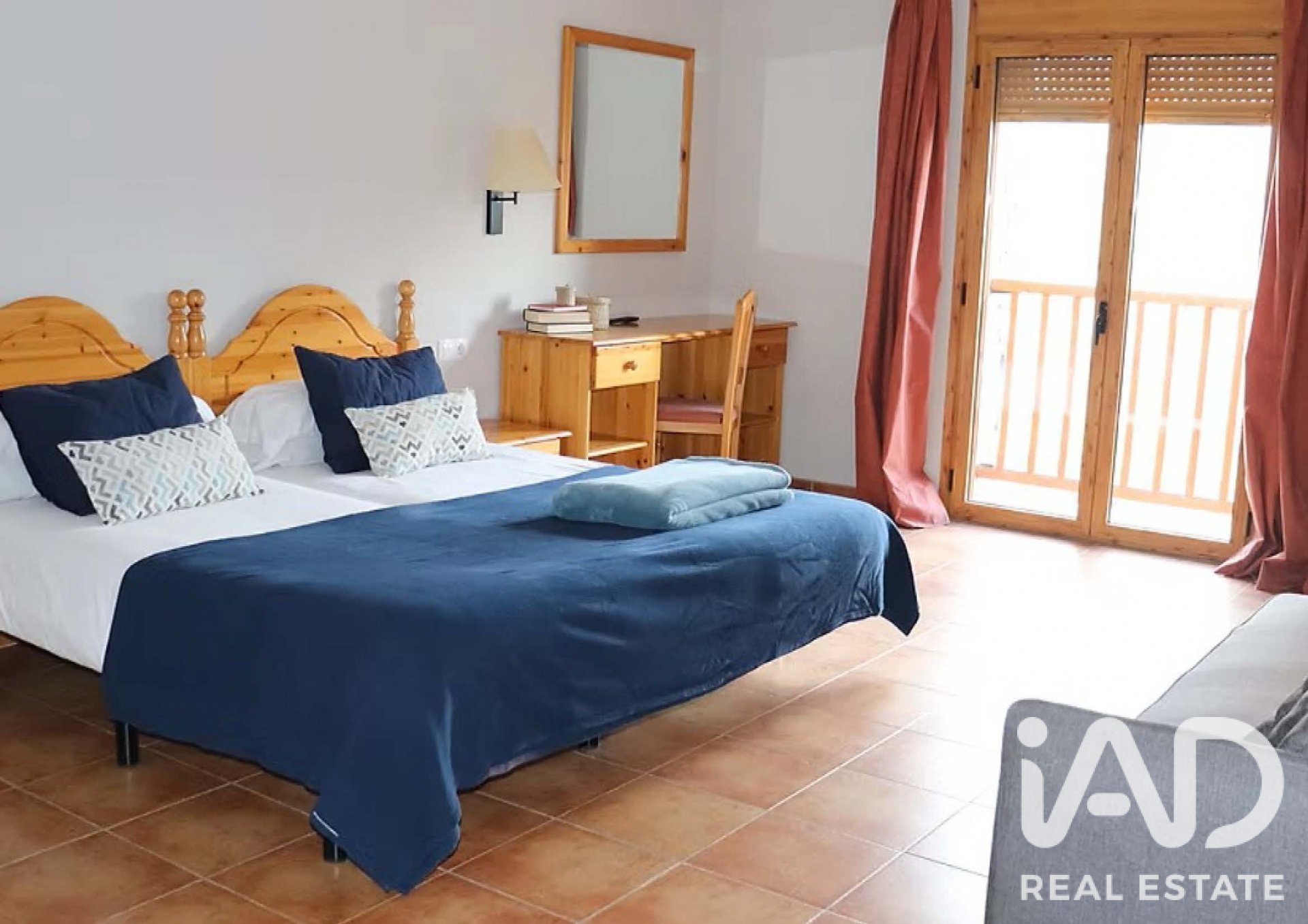Commercial property in Alp, Girona, Spain 2731 sq.m. No. 188167