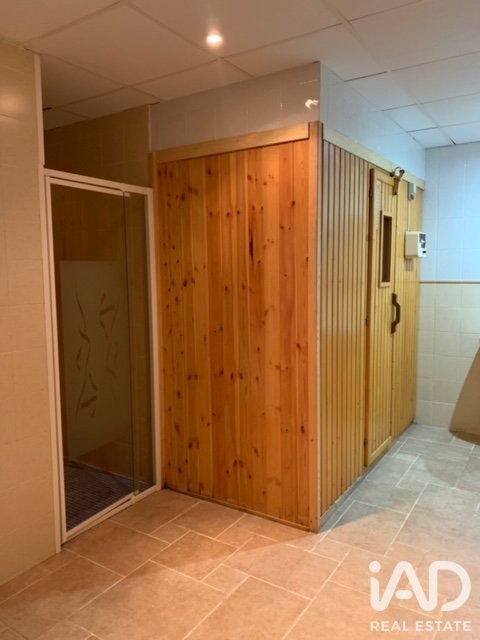 Commercial property in Alp, Girona, Spain 2731 sq.m. No. 188167