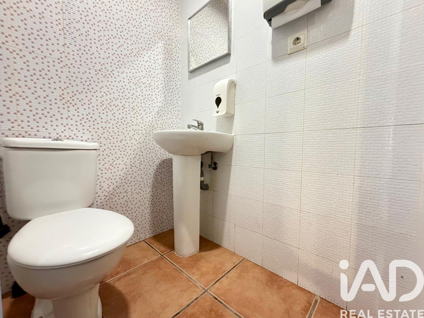 Commercial property in Miramar, Valencia, Spain 74 sq.m. No. 188166