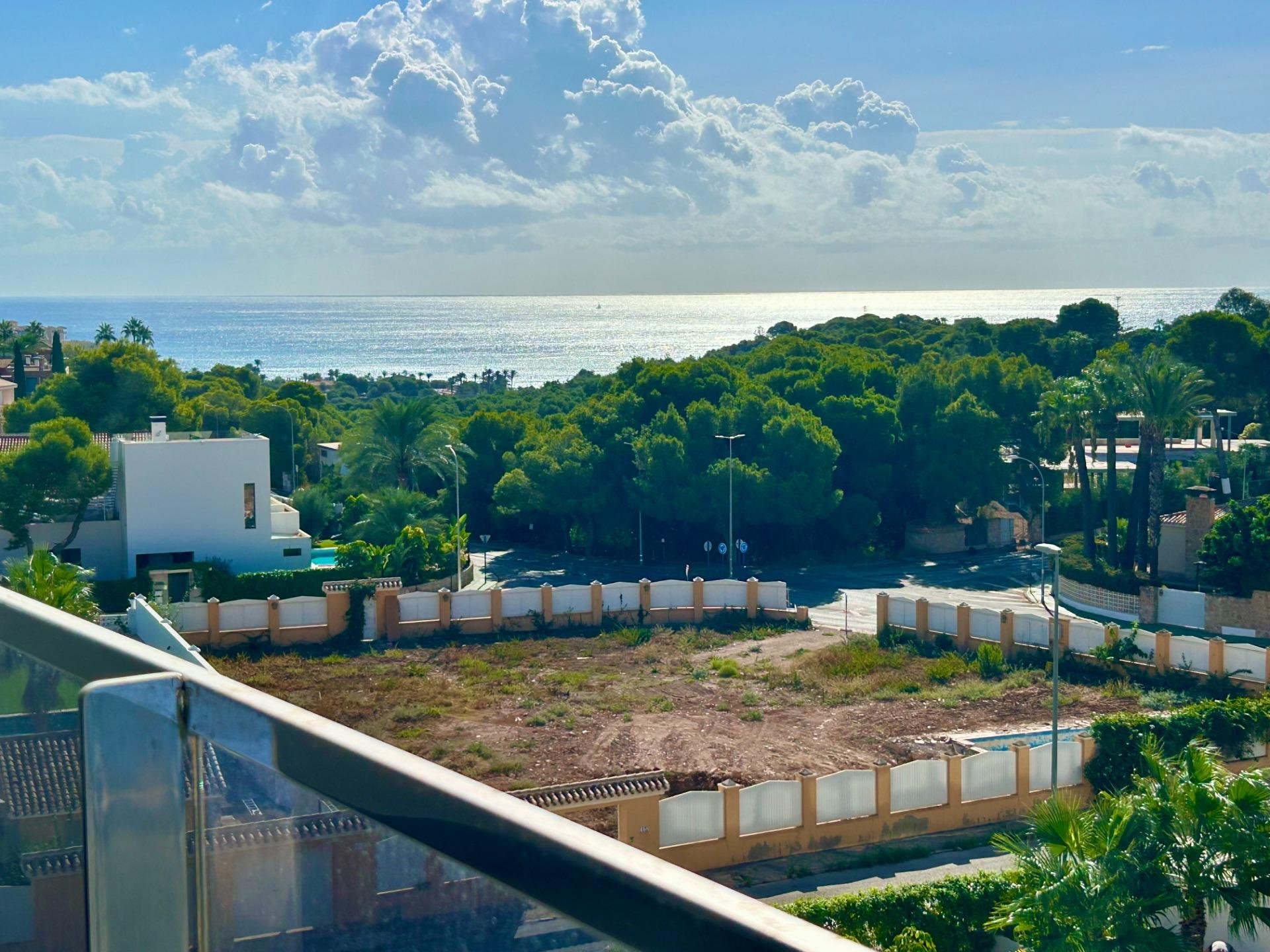 Appartamento a Dehesa De Campoamor, Alicante, Spagna 2 camere da letto, 79 mq. N° 196167
