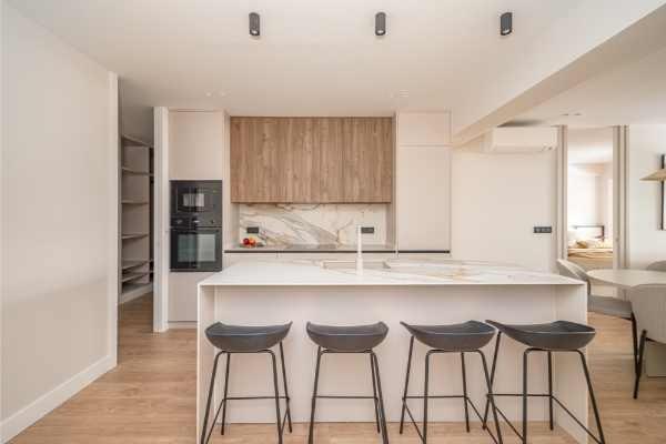 Huoneisto Madrid, Espanja 2 makuuhuonetta, 135 m2 No. 165462