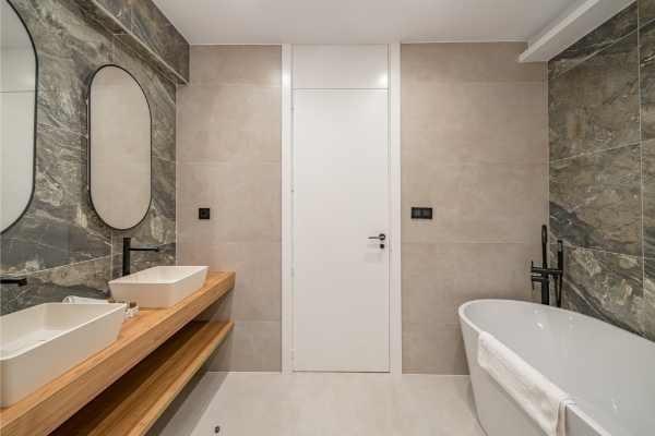 Huoneisto Madrid, Espanja 2 makuuhuonetta, 135 m2 No. 165462