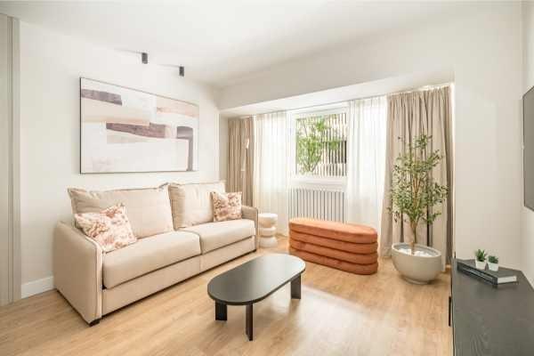 Huoneisto Madrid, Espanja 2 makuuhuonetta, 135 m2 No. 165462