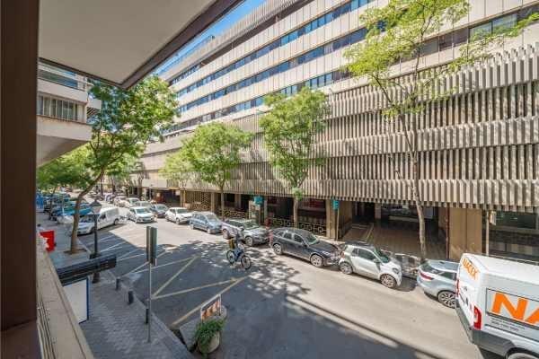 Huoneisto Madrid, Espanja 2 makuuhuonetta, 135 m2 No. 165462