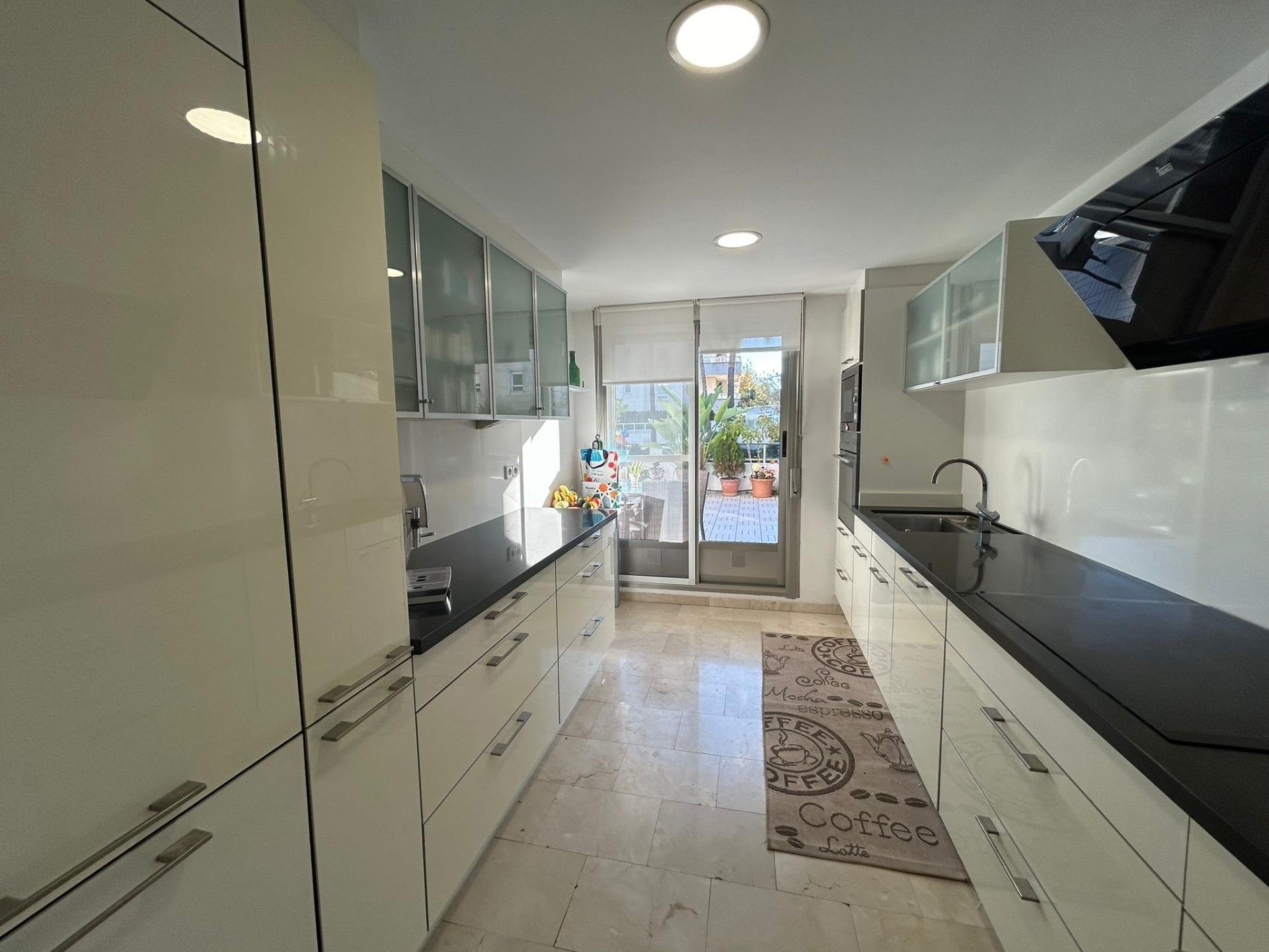Zemes gabals Albir, Alicante, Spānijā 2 istabas, 95 m2 Nr. 165465
