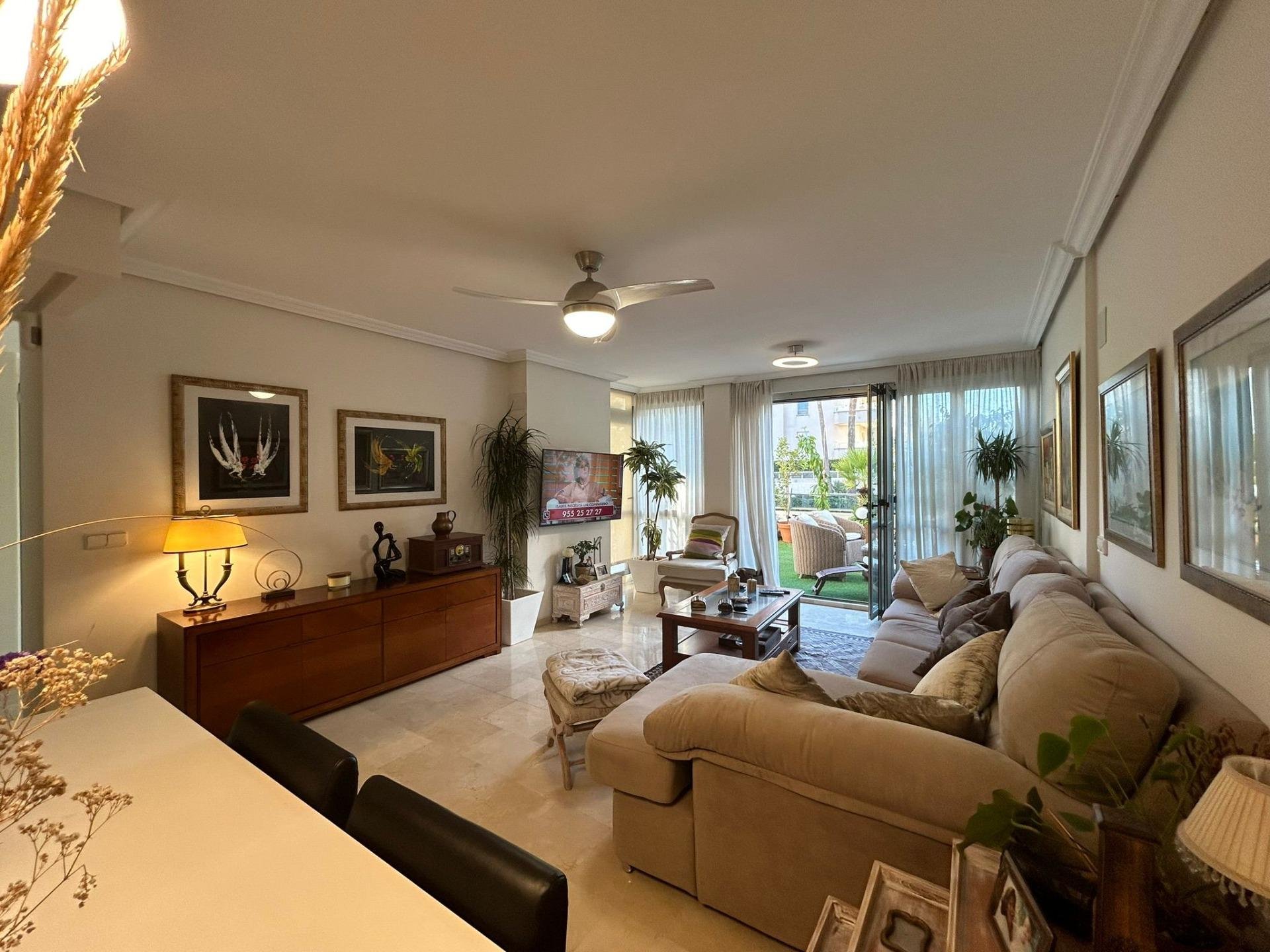 Zemes gabals Albir, Alicante, Spānijā 2 istabas, 95 m2 Nr. 165465