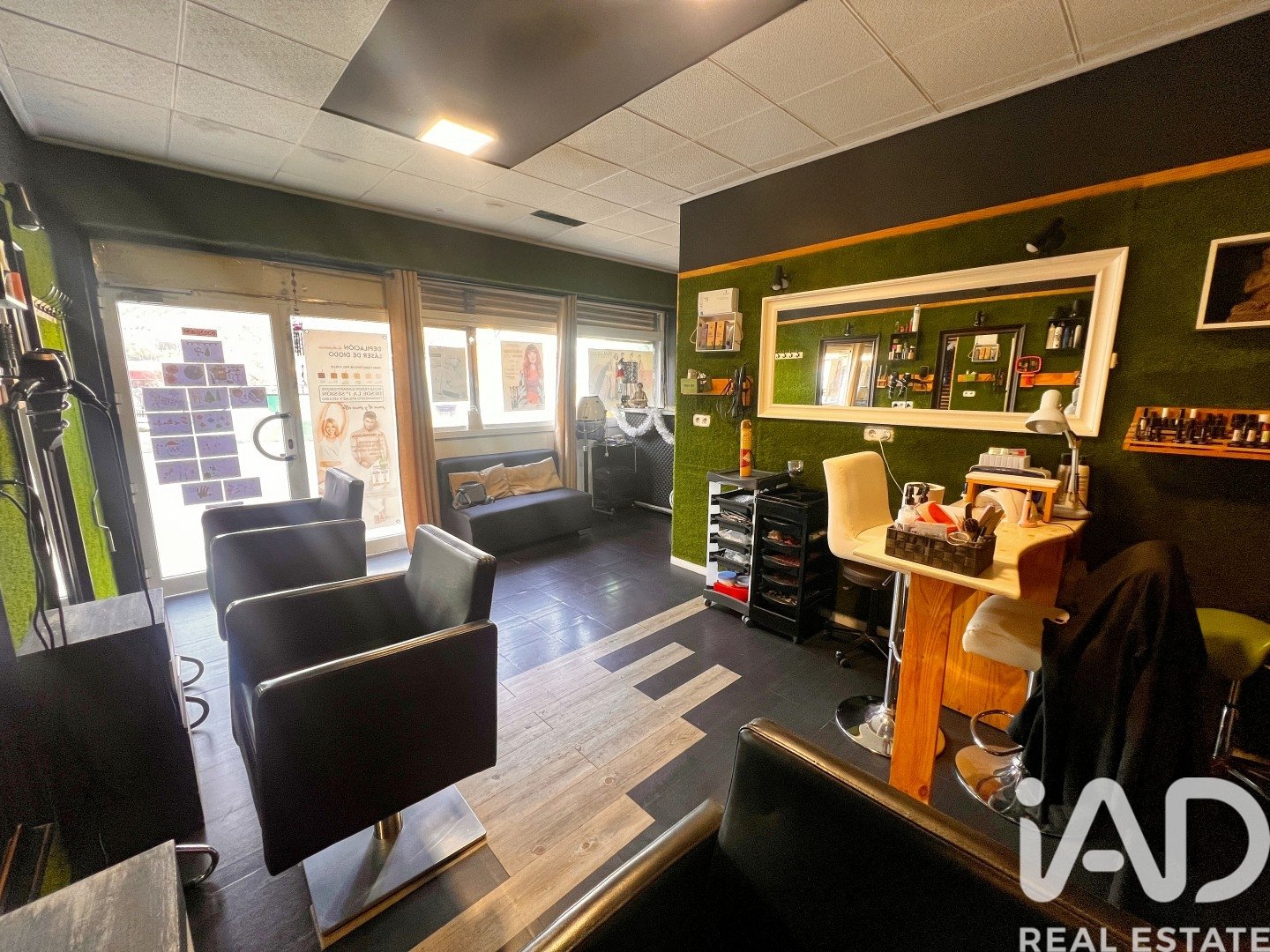 Commercial property in Vallirana, Barcelona, Spain 4 bedrooms, 84 sq.m. No. 185362