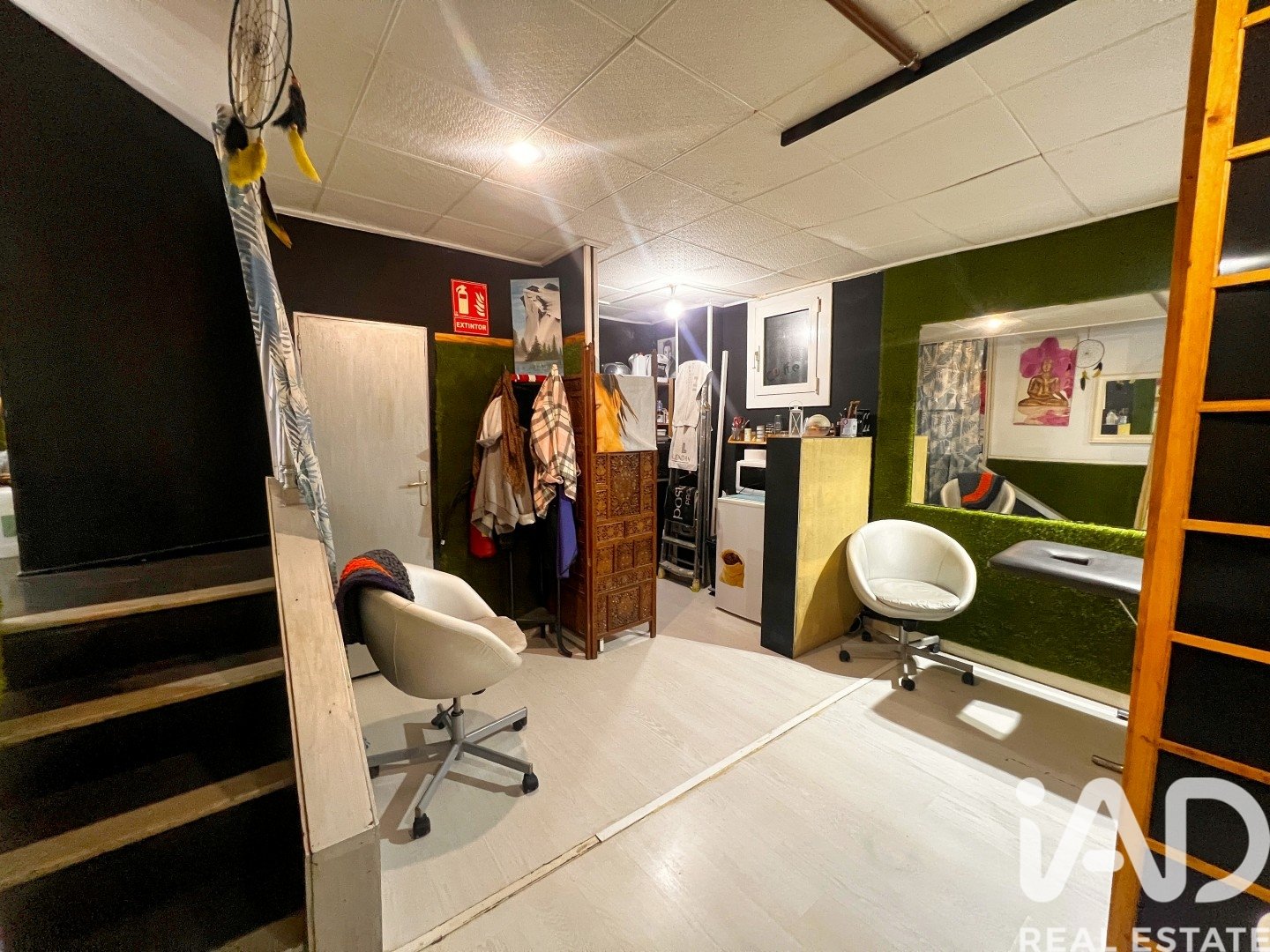 Commercial property in Vallirana, Barcelona, Spain 4 bedrooms, 84 sq.m. No. 185362