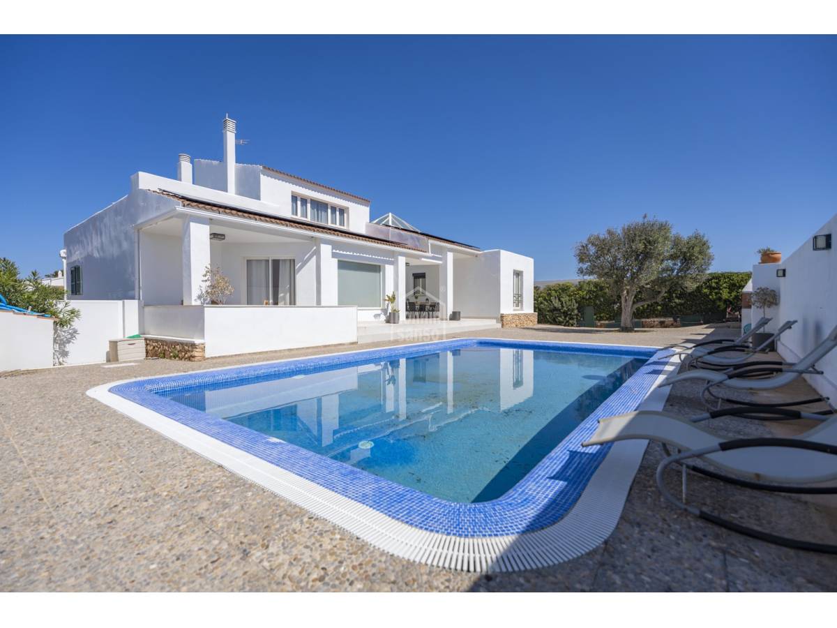 Villa in Cala En Blanes, Menorca, Spain 5 bedrooms, 400 sq.m. No. 164695